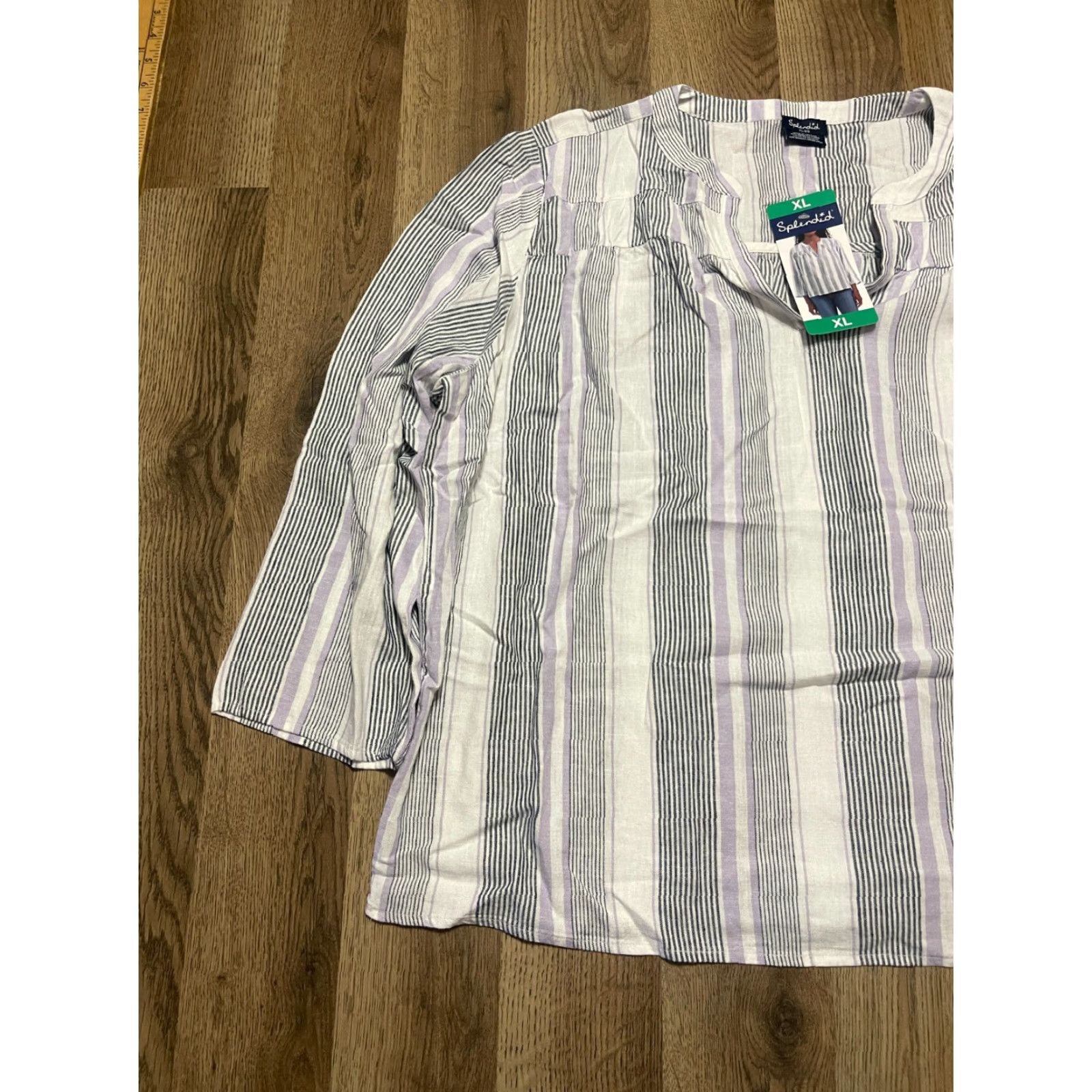 Splendid Splendid Shirt Women's XL Gray White Striped V-neck NWT Size XL / US 12-14 / IT 48-50 - 5 Thumbnail