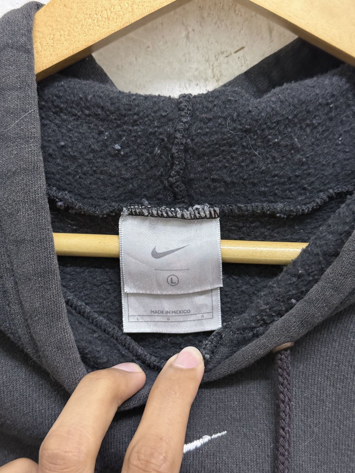 Nike Vintage 2000s Sun Faded Nike Center Swoosh Hoodie Size US L / EU 52-54 / 3 - 4 Thumbnail