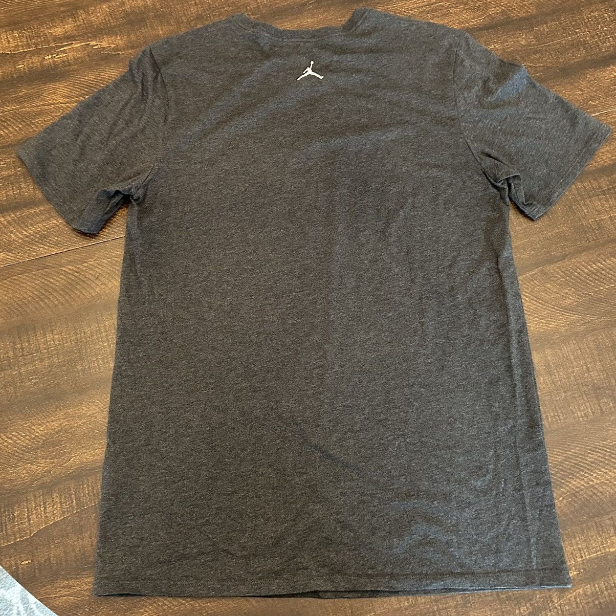 Nike NWOT Nike Air Jordan T-Shirt Touch of Gold-Size Medium Size US M / EU 48-50 / 2 - 8 Thumbnail