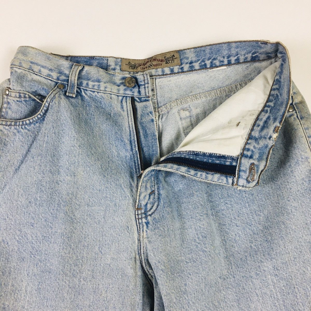 Levi's Vintage Levi’s Silver Tab Made in USA 900 Series Tapered Leg Size US 31 - 10 Thumbnail