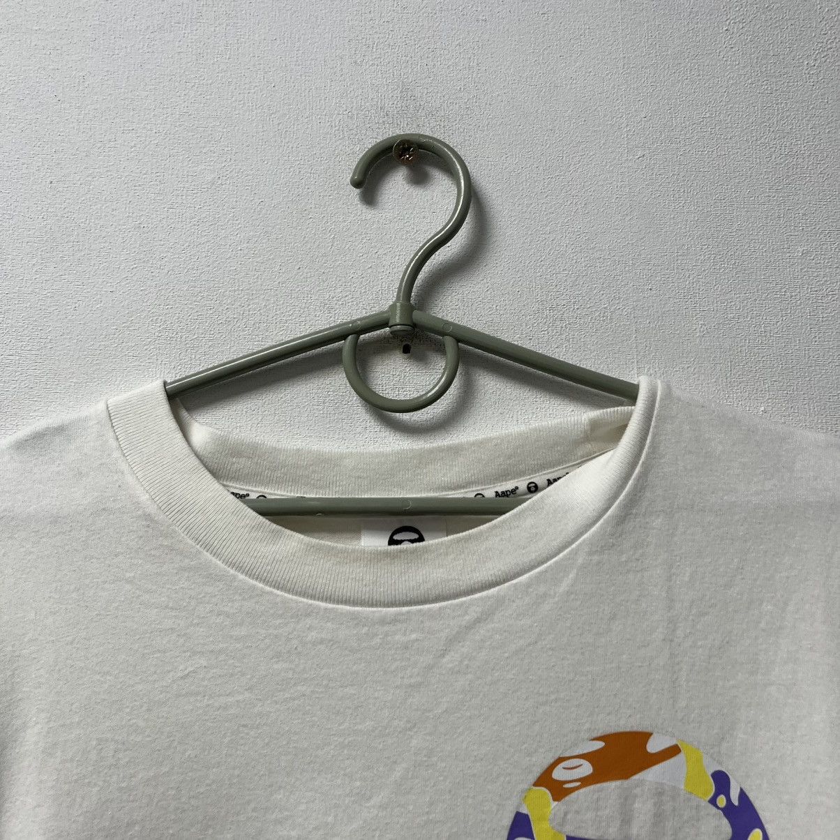 Aape Aape Bape circle logo t-shirt tee big logo Size XL Size US XL / EU 56 / 4 - 6 Thumbnail