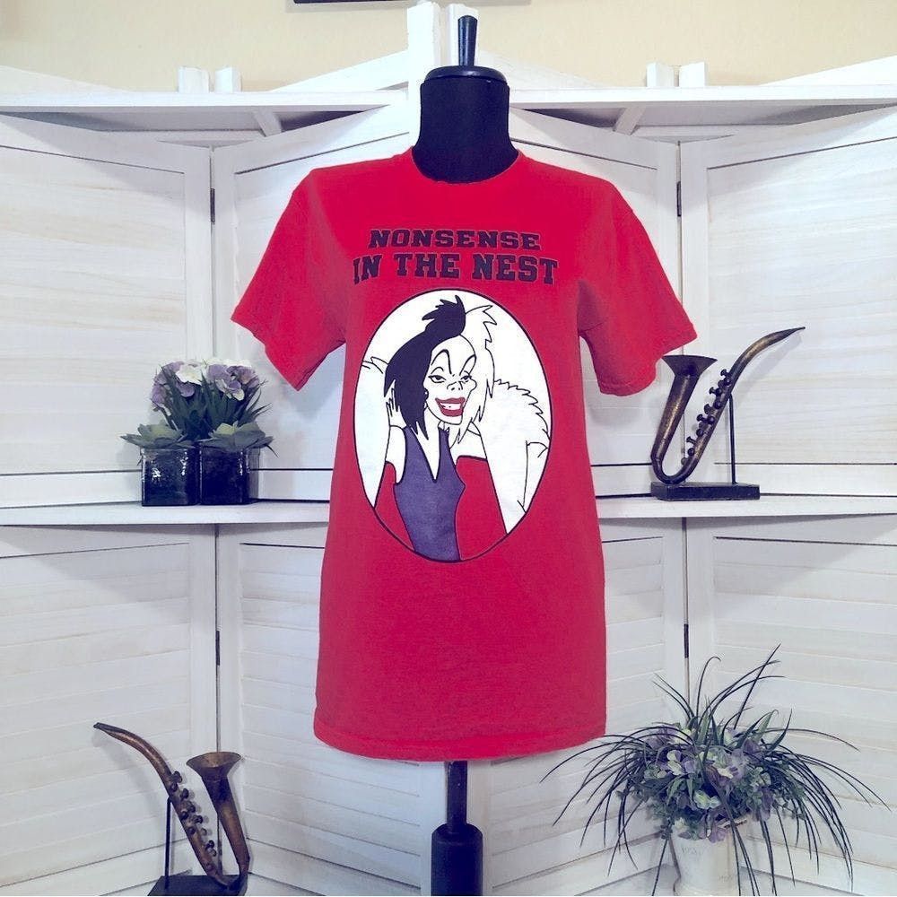 Gildan Disney Cruella Devile “Non Sense in the Nest” red t-shirt S Size S / US 4 / IT 40 - 1 Thumbnail