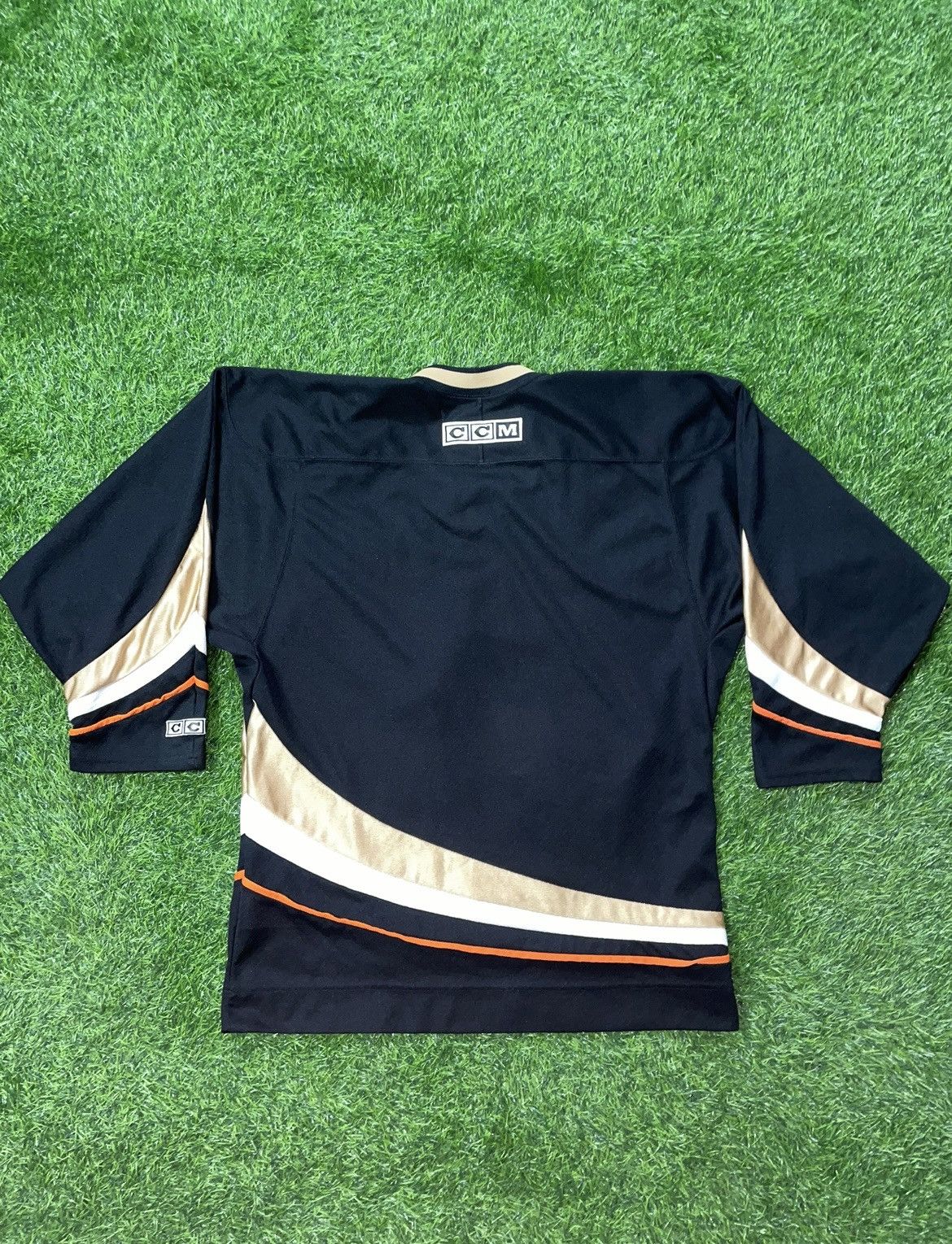 NHL × Vintage CCM NHL Anaheim Ducks Jersey Size Small Size US S / EU 44-46 / 1 - 2 Thumbnail