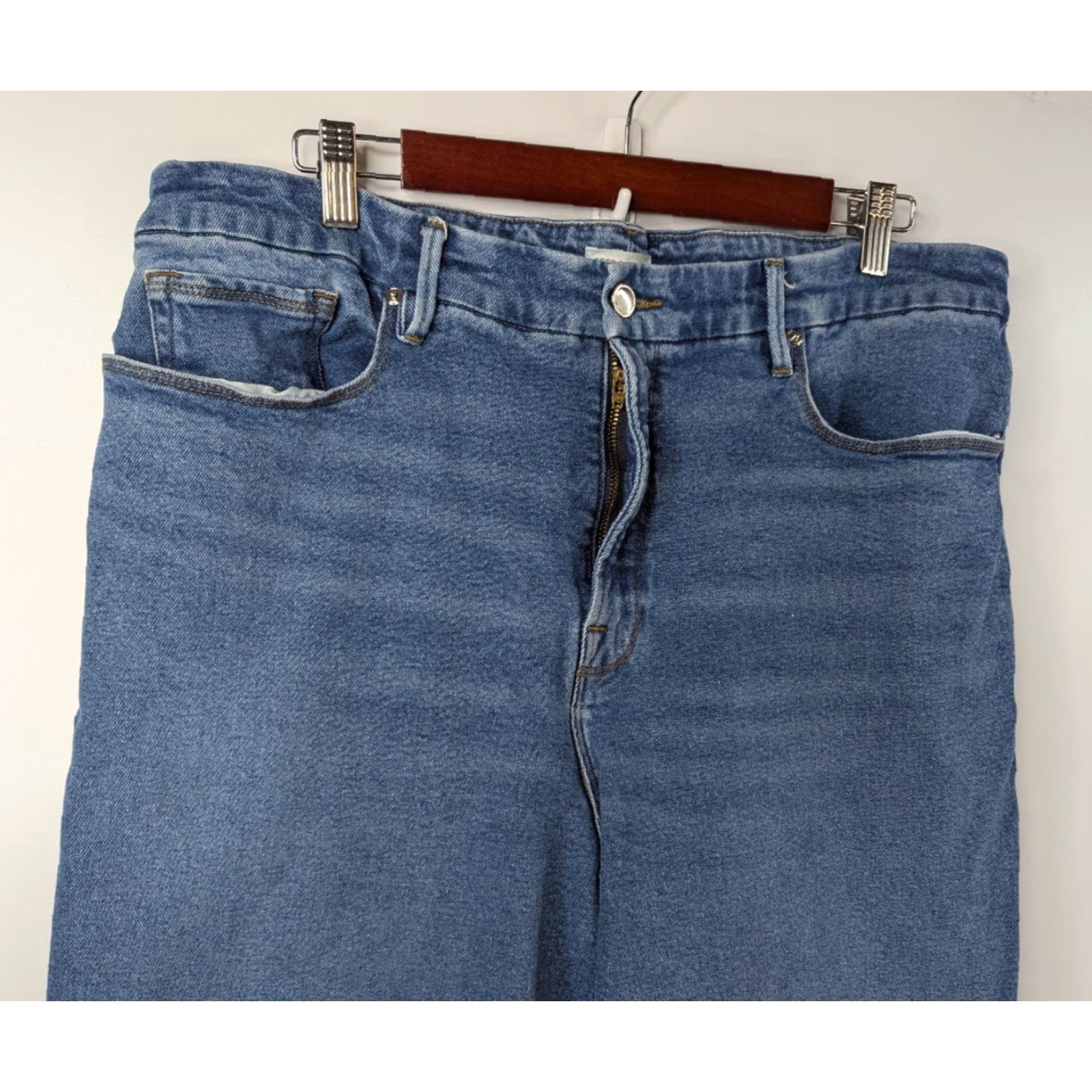 Good American Good American Good Waist Palazzo Wide Leg Jeans Blue Denim 16, Regular, 5-Pocket, Stretch, Medium Wash, Women Size 38" / US 16 / IT 52 - 2 Thumbnail