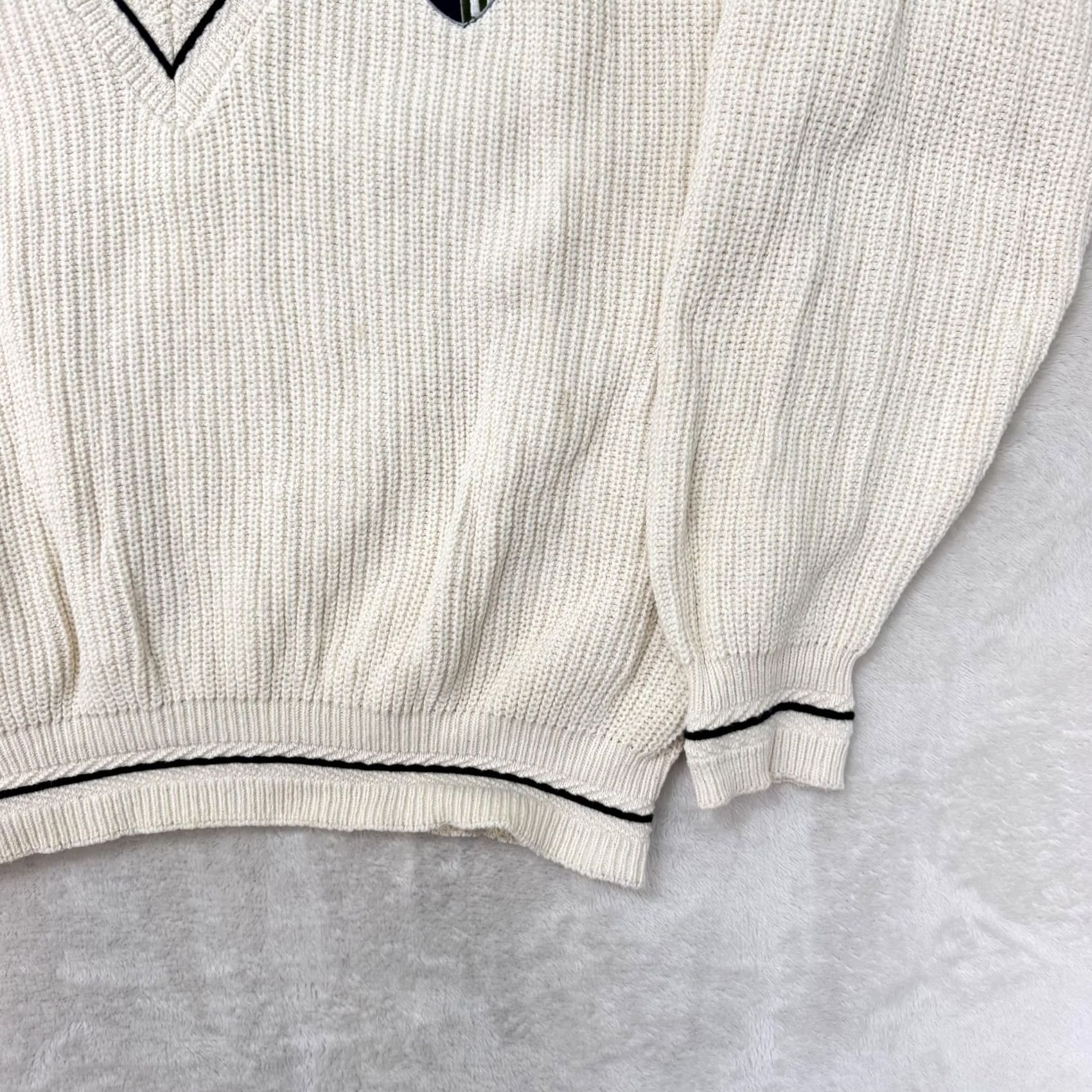 Nutmeg VINTAGE Nutmeg Mills Sweater Mens Large White V Neck Pullover Knit Embroidered Size US L / EU 52-54 / 3 - 4 Thumbnail