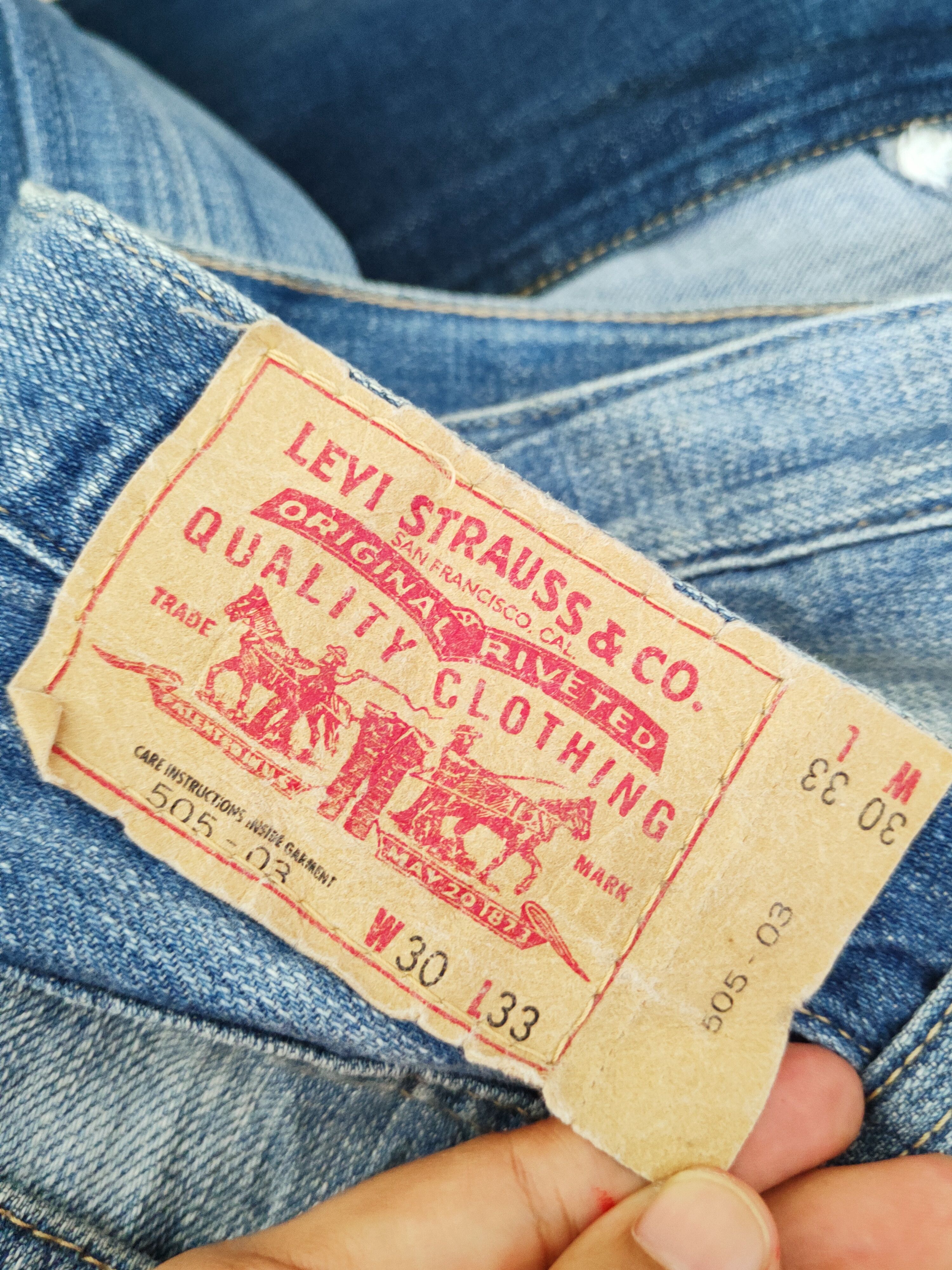 Levi's 505 Levi's Blue Faded Distressed Ripped Jeans #W605 Size US 30 / EU 46 - 13 Thumbnail