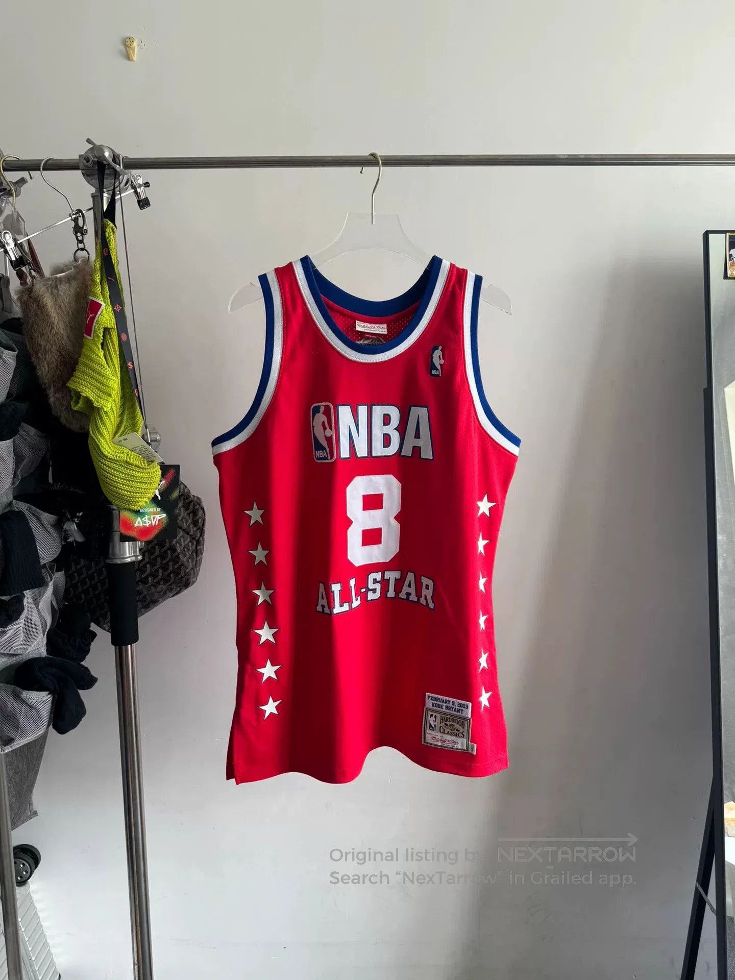 Mitchell & Ness Mitchell & Ness Kobe Bryant Retro Jersey. Size US L / EU 52-54 / 3 - 1 Thumbnail