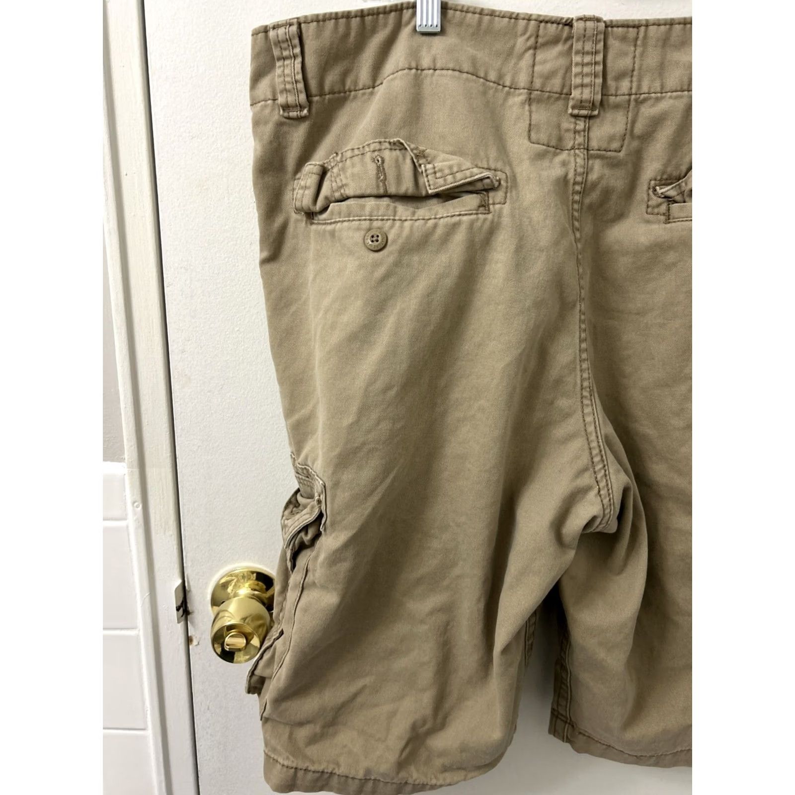 Levi's Levi's Cargo Shorts Mens 38 Brown Canvas Cotton Zip Flat Front Cargo Pocket Shorts Regular Fit Vintage No Size US 38 / EU 54 - 7 Thumbnail
