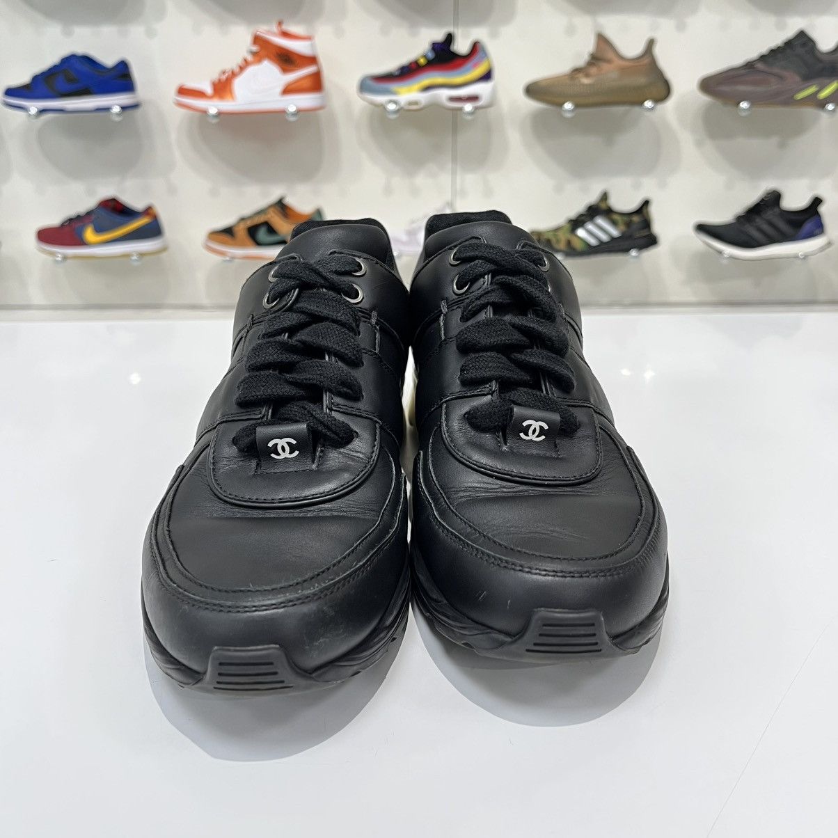 Chanel Chanel Sneakers Black/White (W) Size US 7 / IT 37 - 8 Thumbnail