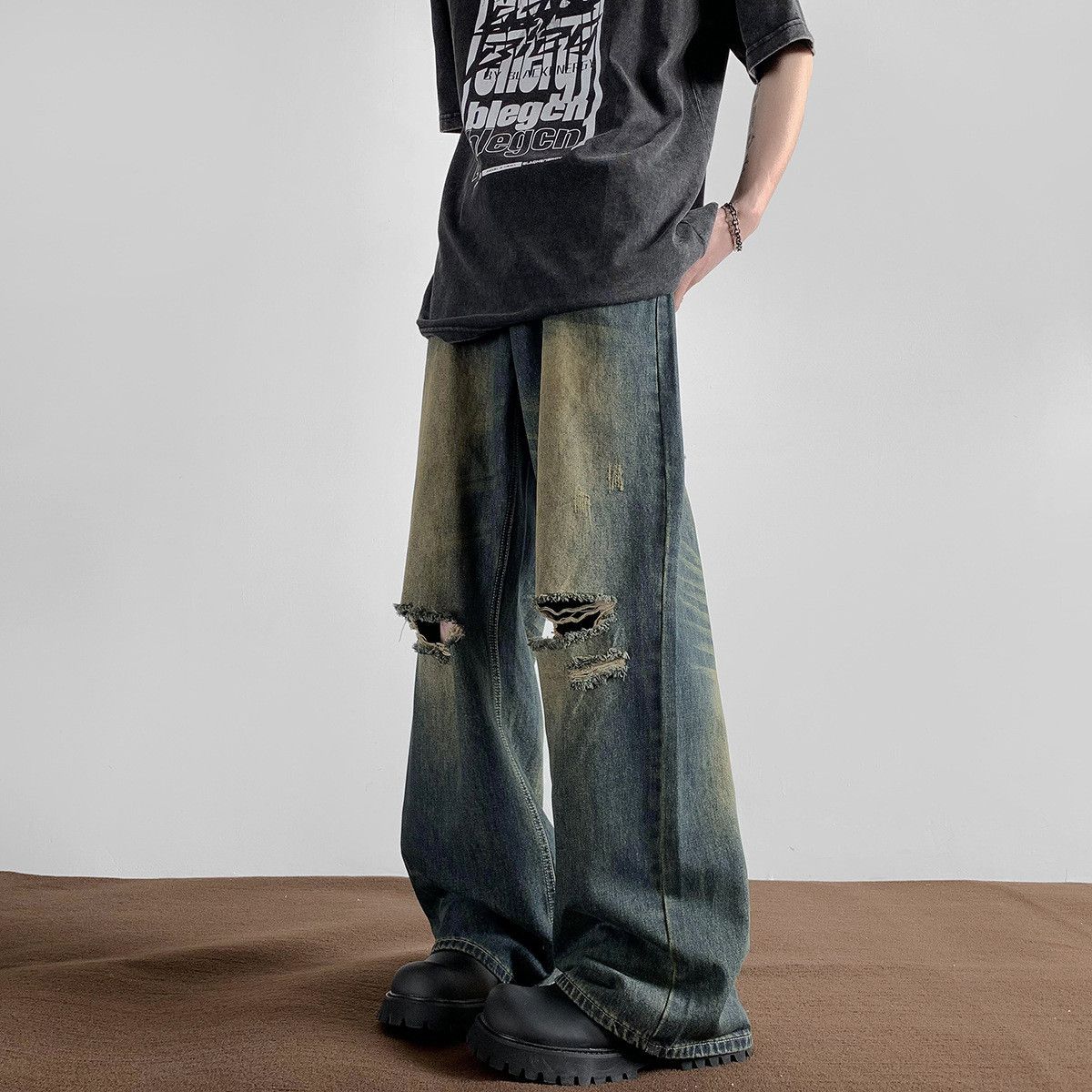 Japanese Brand Men's retro high street loose straight casual ripped jeans Size US 32 / EU 48 - 2 Thumbnail