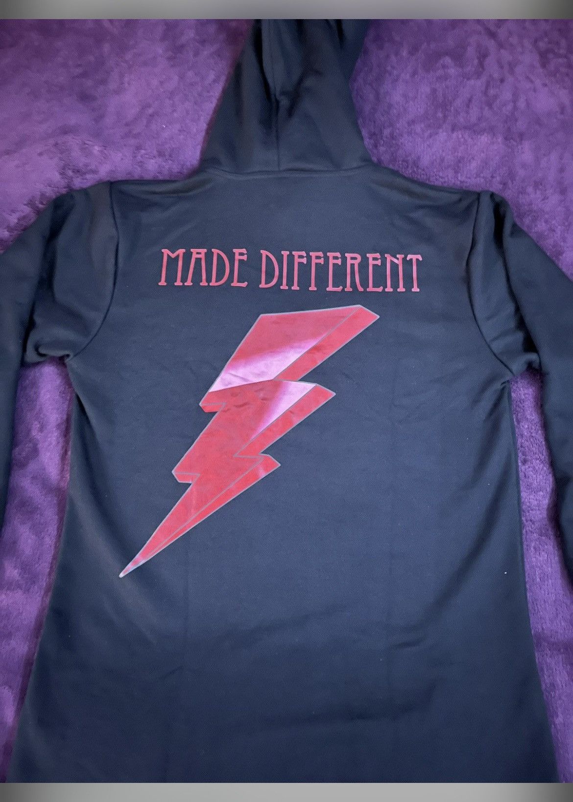 Other MENTALITY. MADE DIFFERENT. Size US XS / EU 42 / 0 - 3 Thumbnail