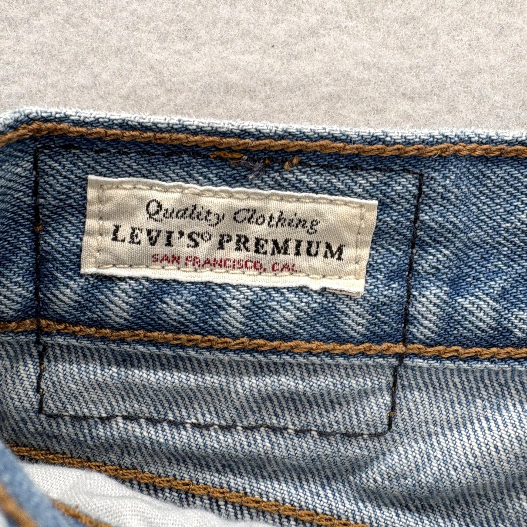Levi's Levis Premium Wedgie Straight Jeans Womens 26 Blue High Rise Distressed Pockets 5-Pocket Denim Jeans Womens Size 26" / US 2 / IT 38 - 6 Thumbnail