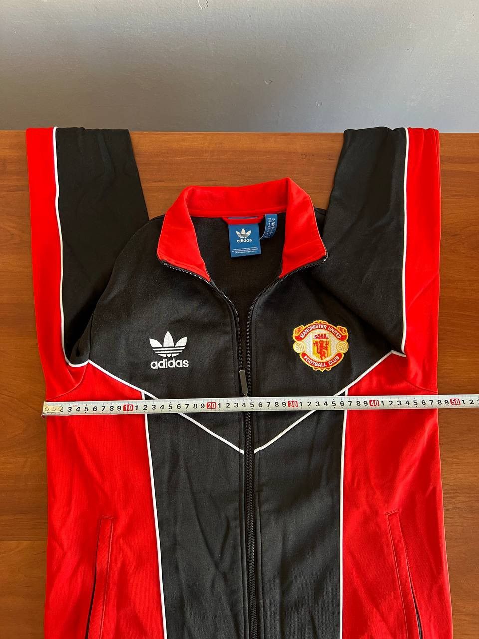 Adidas 1988/90 MANCHESTER UNITED ADIDAS REMAKE SOCCER JACKET SZ S Size US S / EU 44-46 / 1 - 16 Thumbnail
