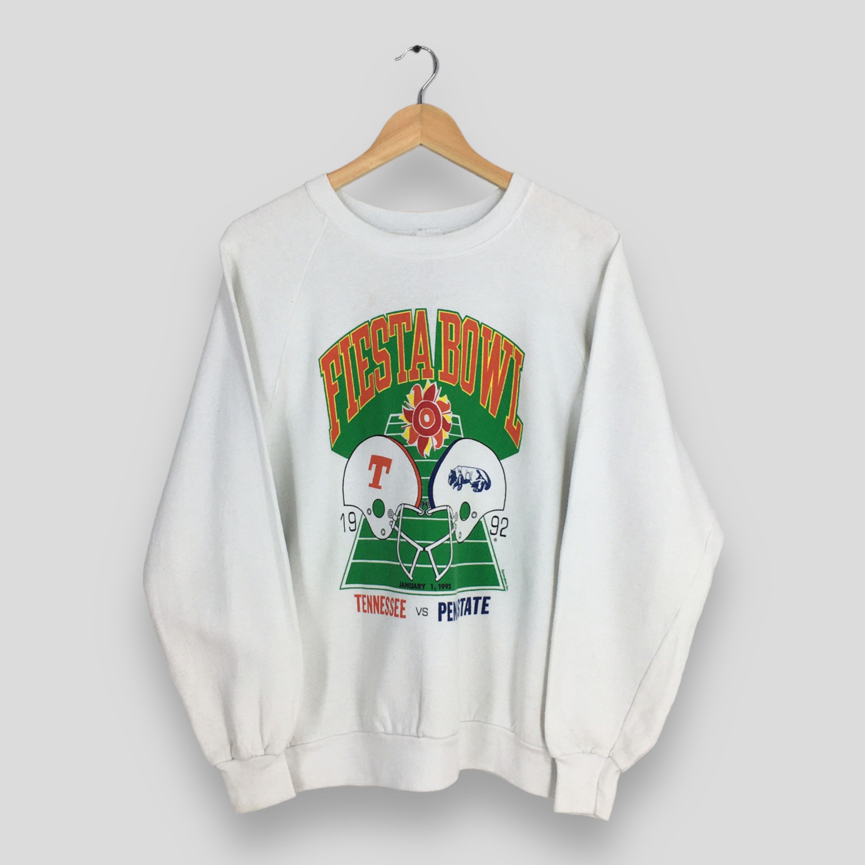 Fruit Of The Loom × NCAA × Vintage Vintage 90s Fiesta Bowl Football NCAA Sweatshirt L Size US L / EU 52-54 / 3 - 1 Thumbnail