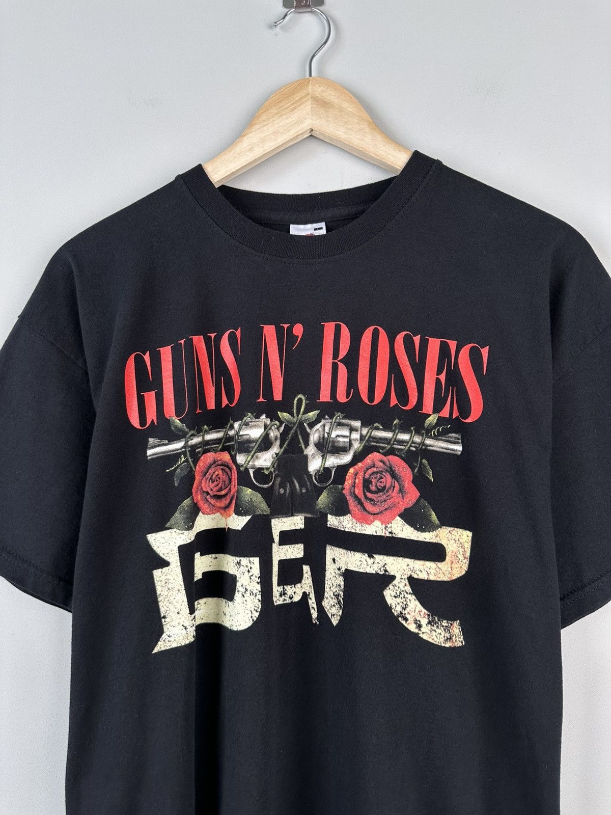 Band Tees × Guns N' Roses Vintage Y2k Guns N Roses Box Logo Tee Size US L / EU 52-54 / 3 - 1 Thumbnail