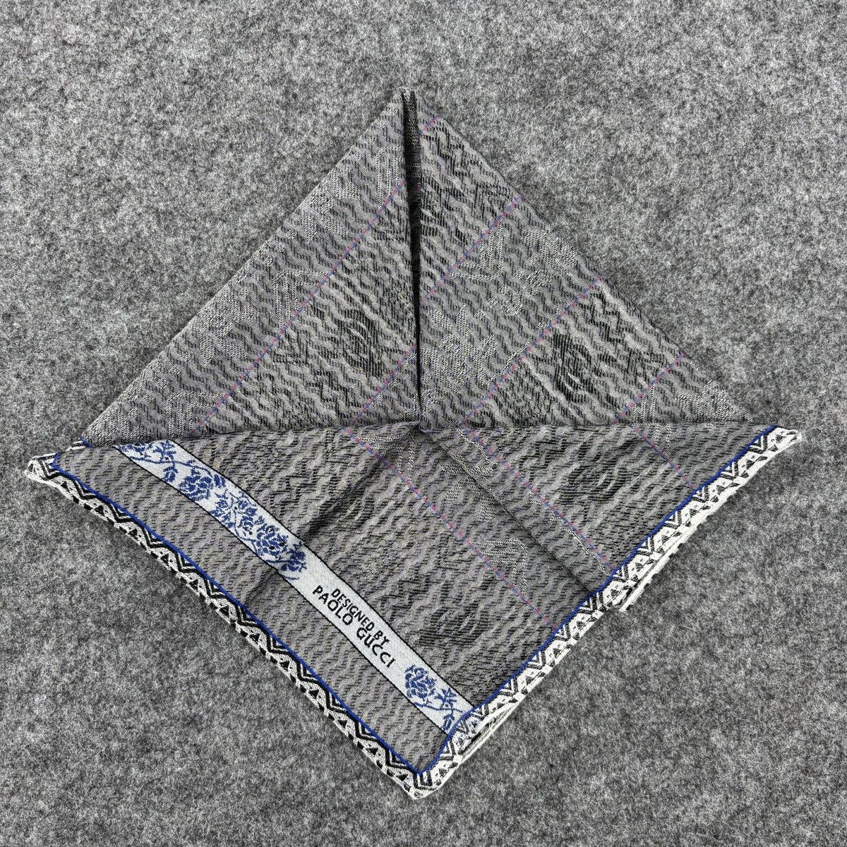 Paolo Gucci × Vintage Handkerchief # E008 # Bandana # Neckerchief Size ONE SIZE - 7 Thumbnail