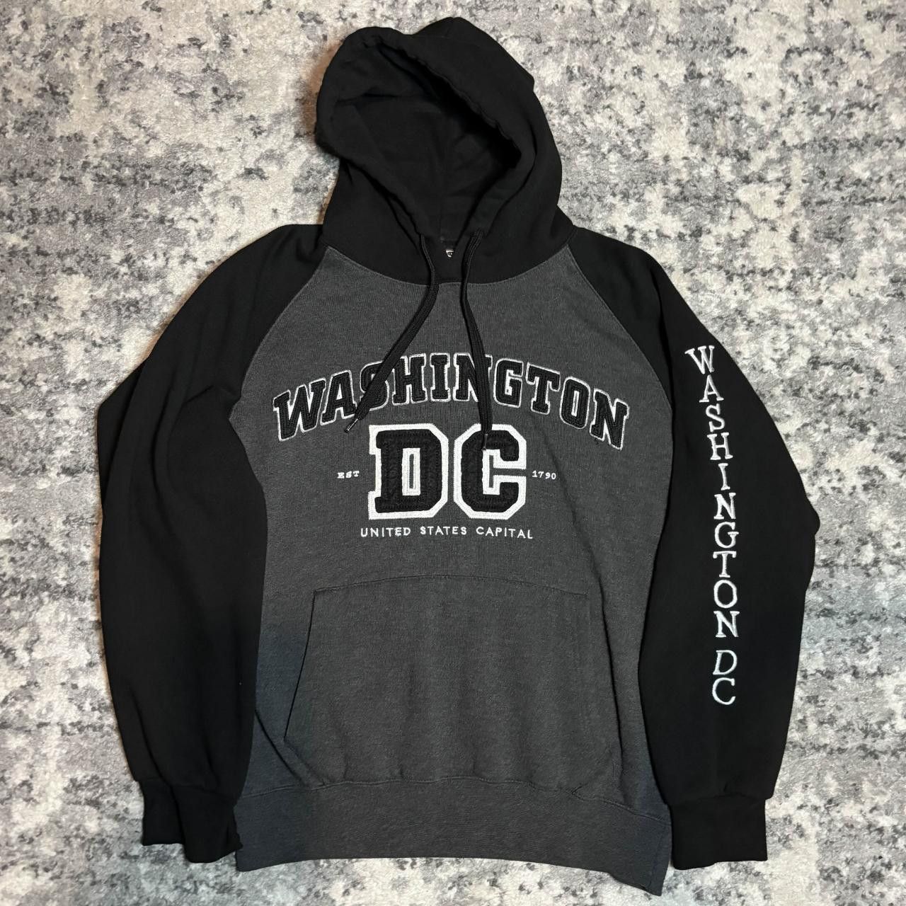 Vintage Y2K Washington D.C. Souvenir Hoodie Size US M / EU 48-50 / 2 - 1 Thumbnail