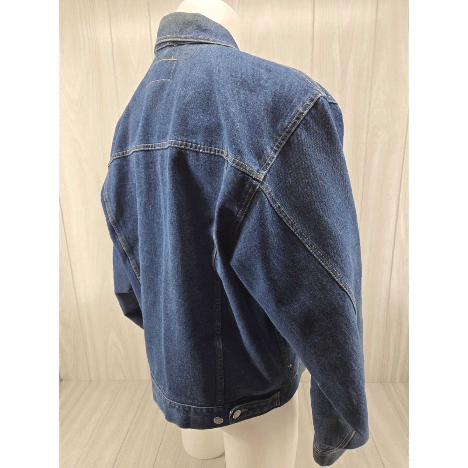 Wrangler VINTAGE Wrangler Hero Blue Dark Wash Denim Jean Jacket Size L Men's Jacket Regular Classic Trucker Denim Size US 33 - 7 Thumbnail
