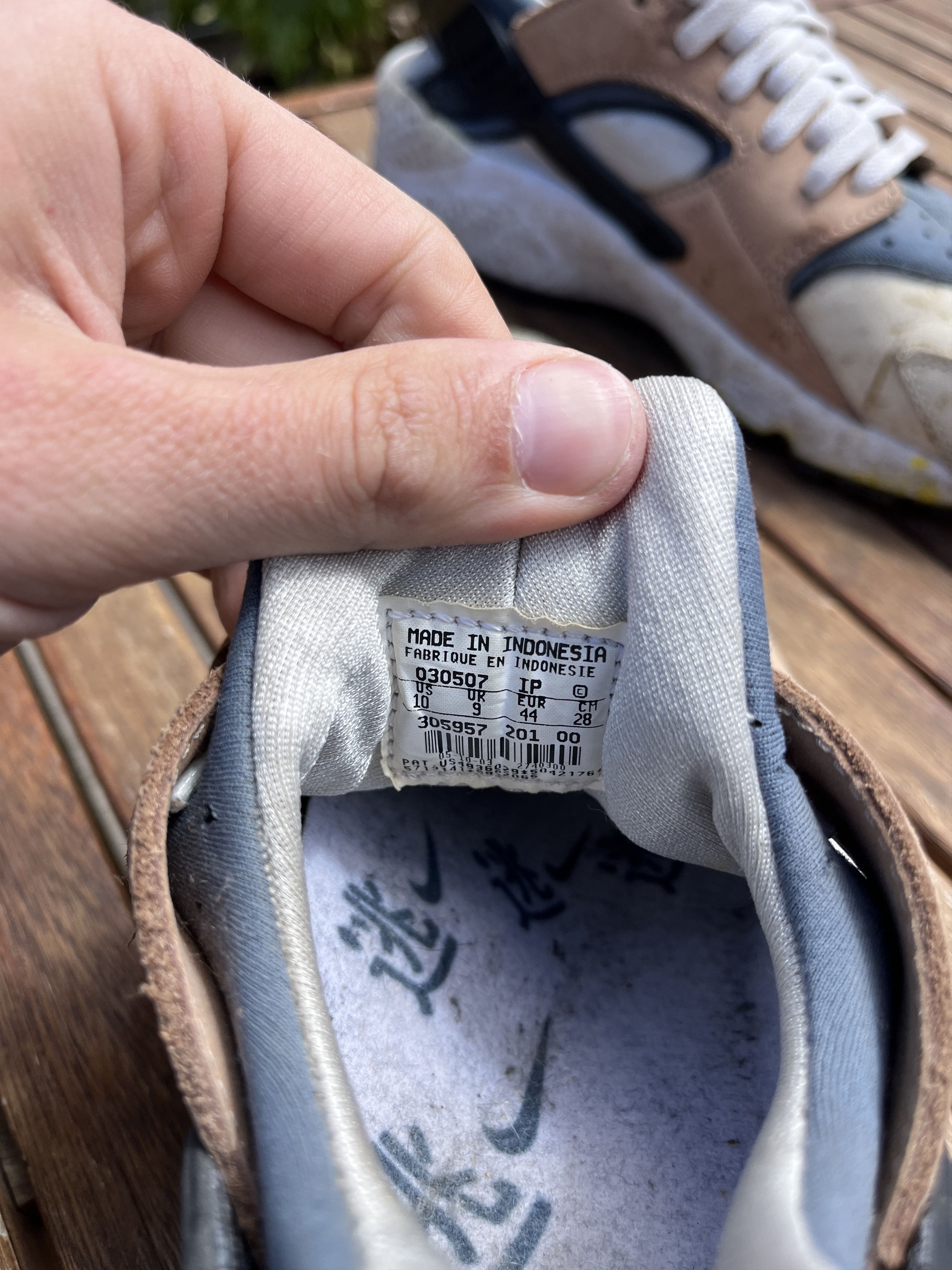 Nike Nike Air Huarache Escape 2003 US10 Size US 10 / EU 43 - 5 Thumbnail