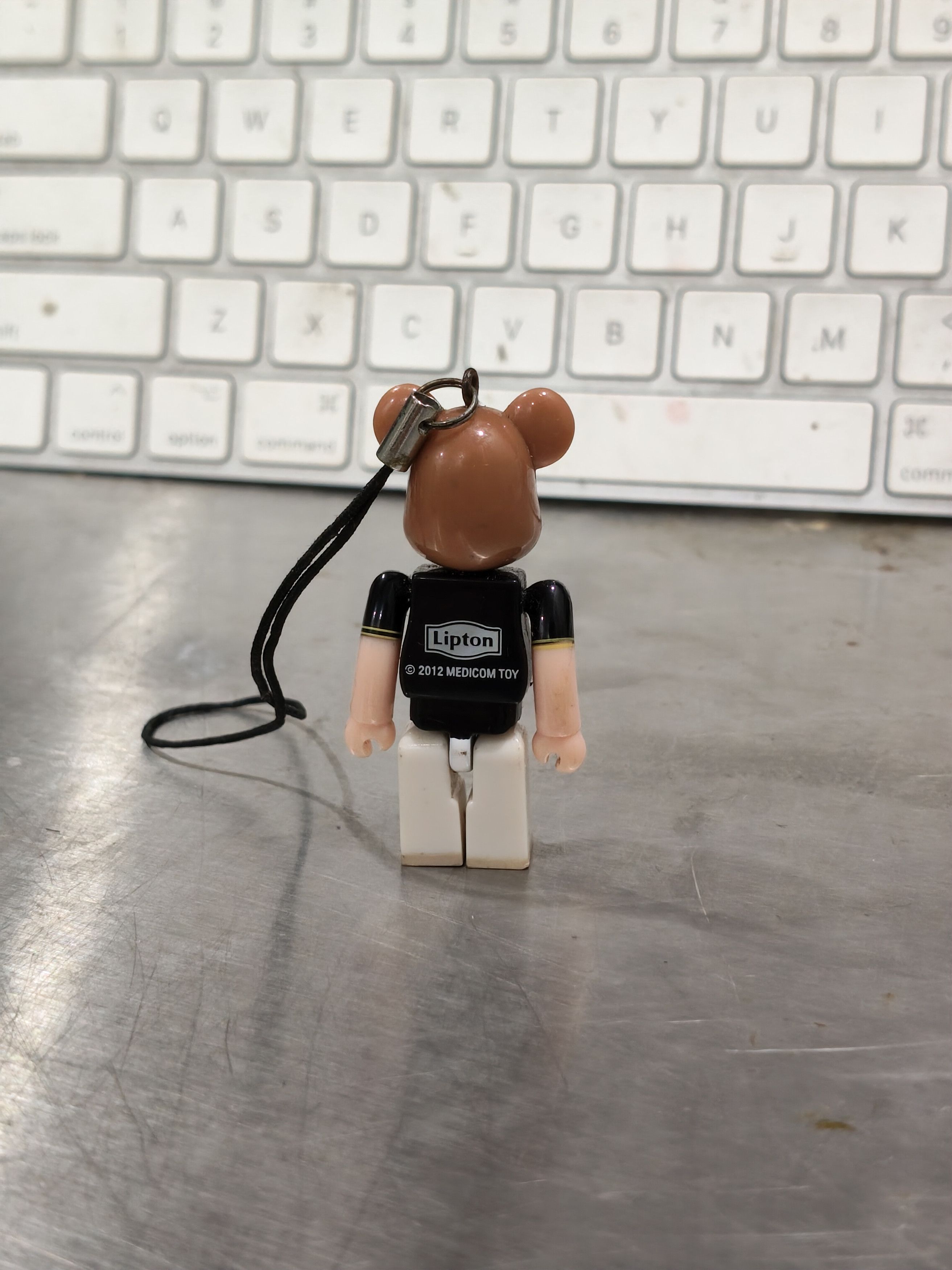 Fred Perry 2012 Toy BE@RBRICK collaboration Fred Perry and Lipton. Size ONE SIZE - 4 Thumbnail