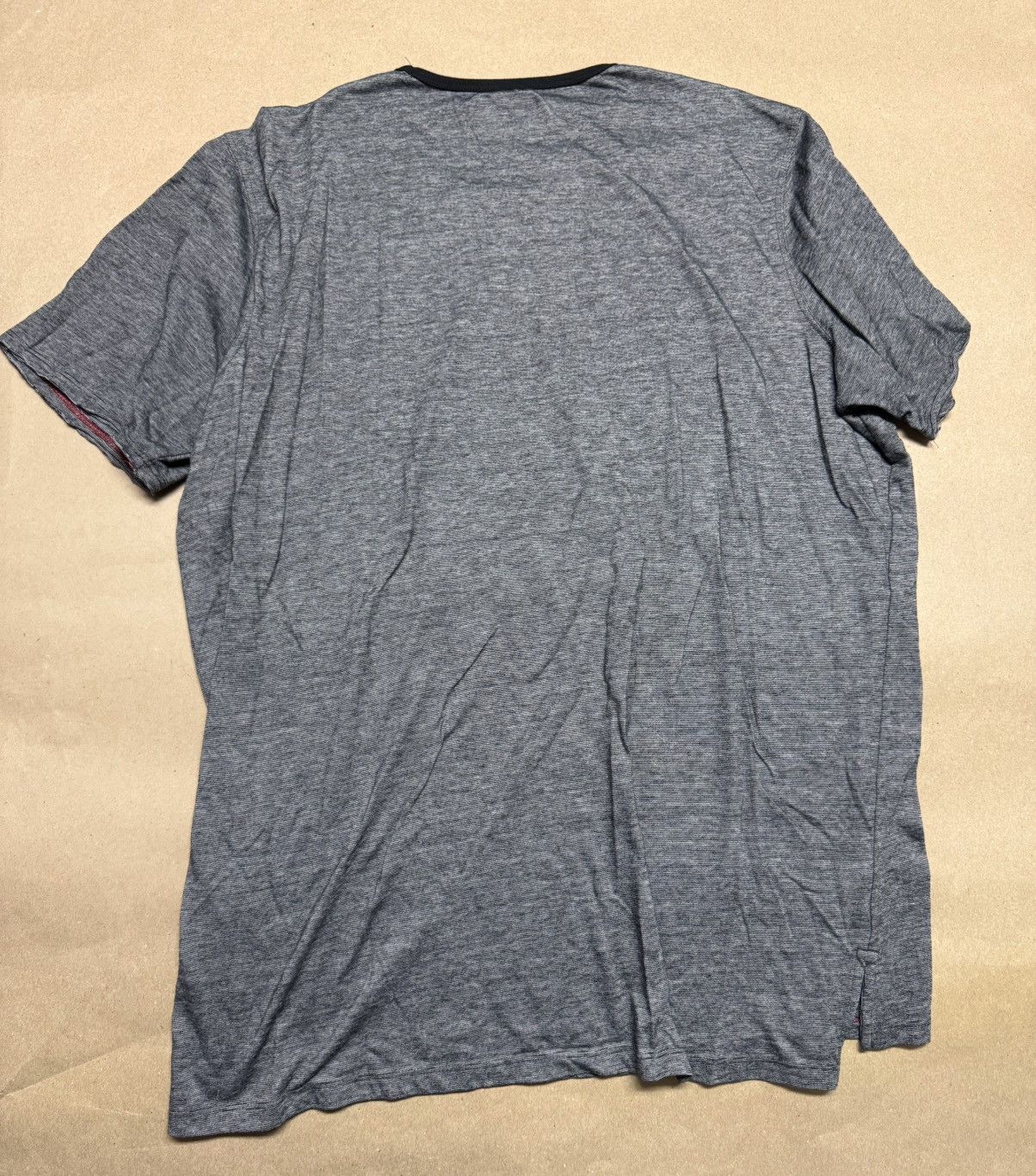 Hurley Hurley XL Extra Large Fashion T Shirt Tee Rare Vintage! Size US XL / EU 56 / 4 - 2 Thumbnail