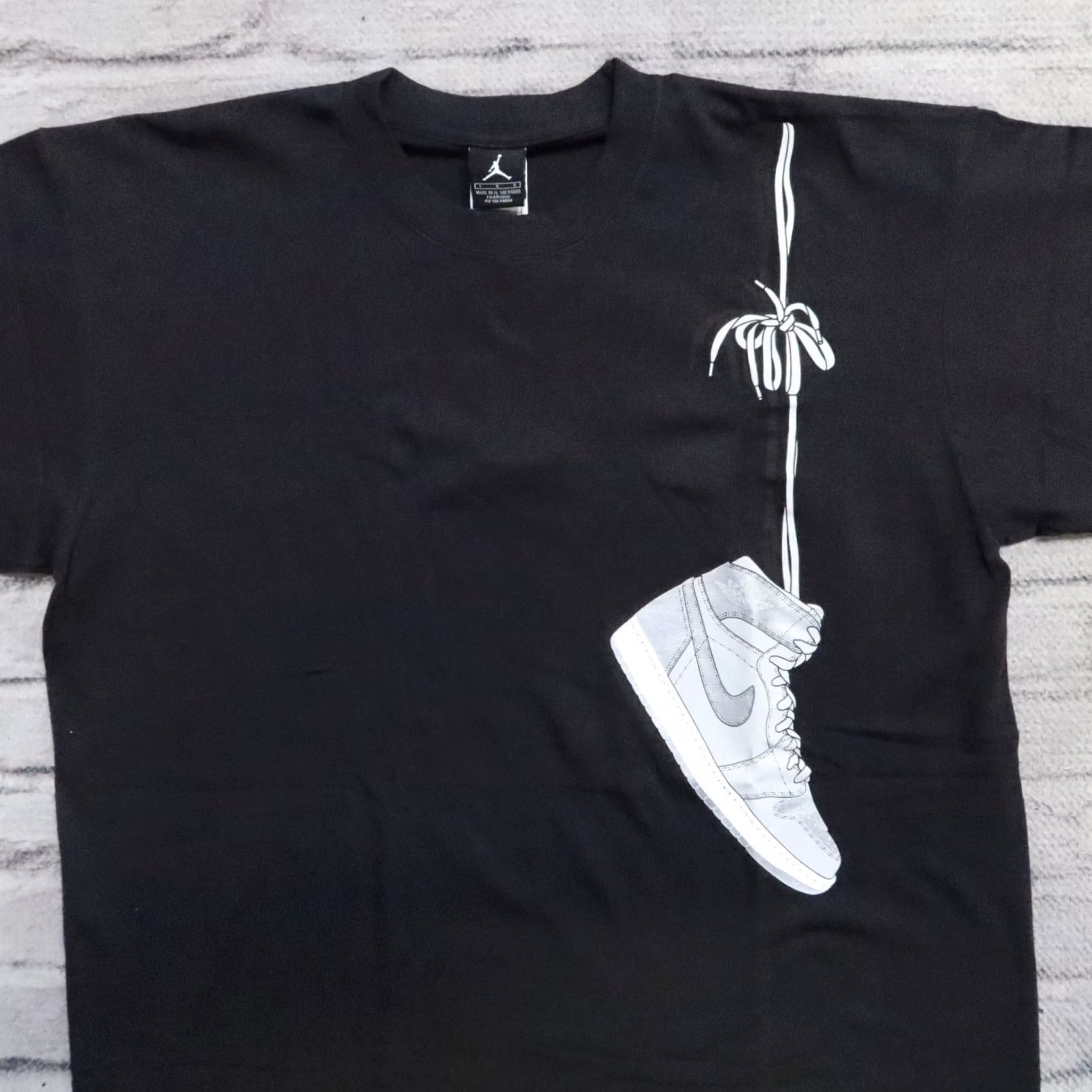 Nike Vintage Nike Air Jordan 1 Shoulder Lace Shirt L Black Mens Size US L / EU 52-54 / 3 - 2 Thumbnail