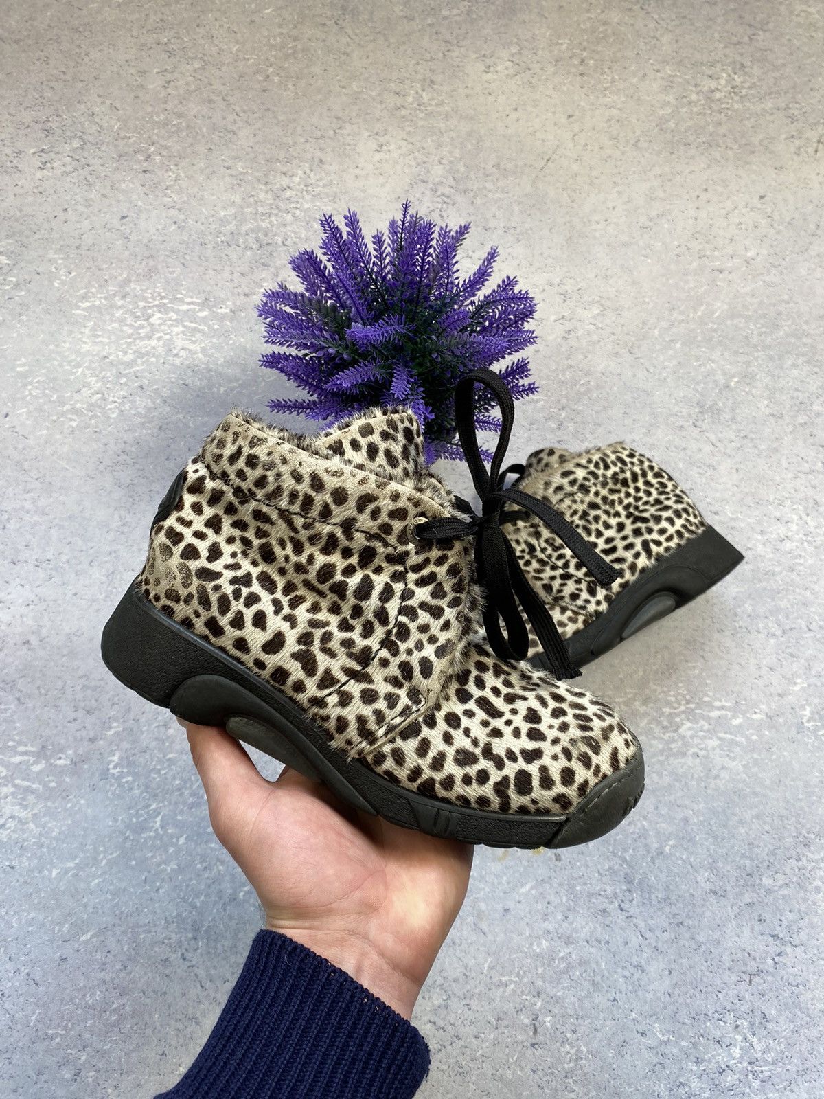 If Six Was Nine Vintage Y2K Bumper Pony Fur Leopard Lace Up Boots Size US 6 / IT 36 - 1 Thumbnail