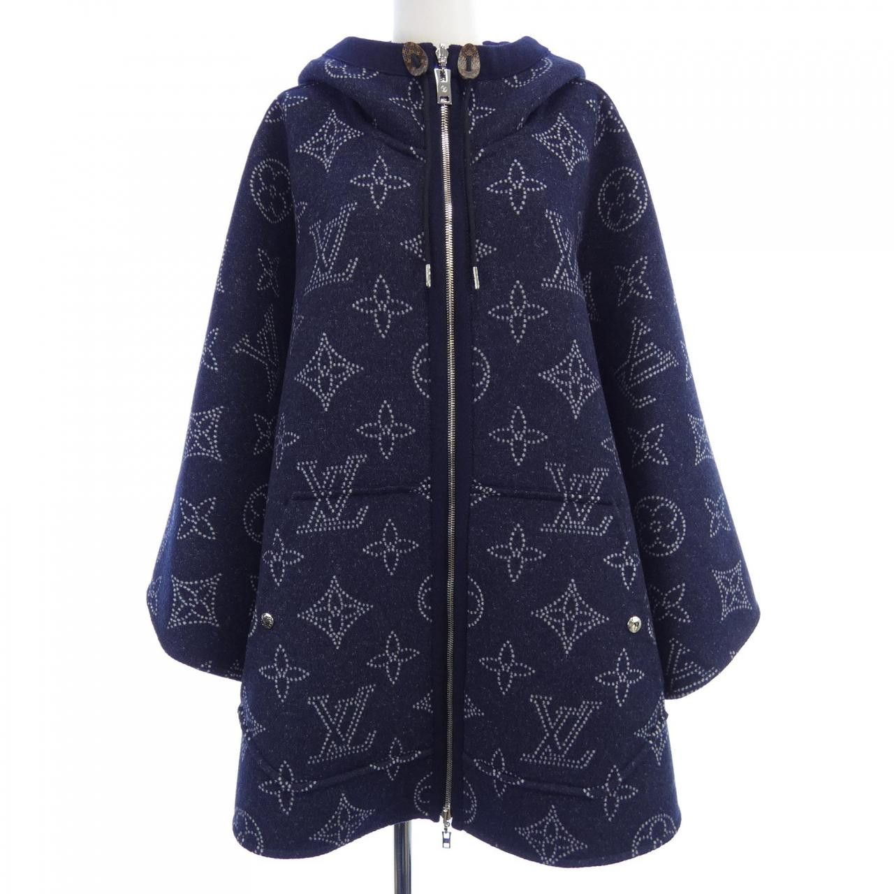 Louis Vuitton Louis Vuitton Louis Vuitton Mahina Monogram Reversible Cape Textile Outerwear FMCO18J54 DUTY FREE for USA Size ONE SIZE - 1 Thumbnail