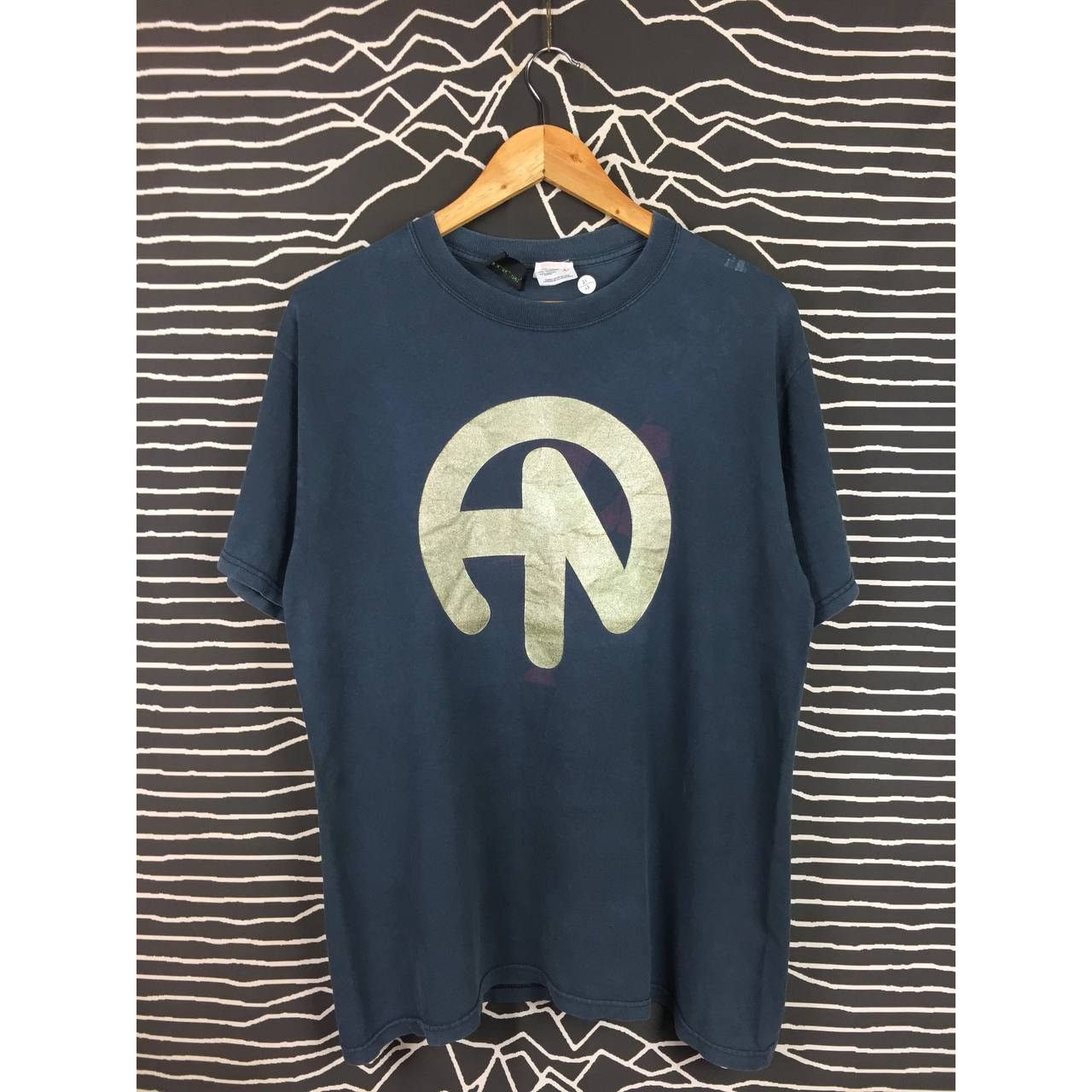 Anvil × Vintage Vtg 00s How Natural? Japanese Brand Big Logo Tee Size US L / EU 52-54 / 3 - 1 Thumbnail