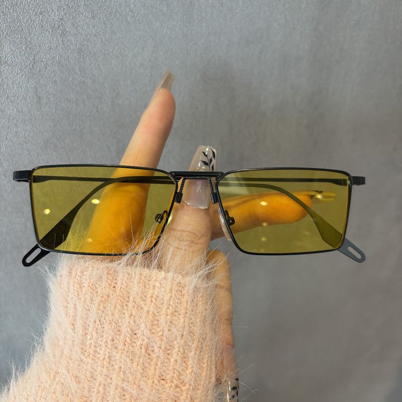 Other SUNGLASSES BRAND NEW CLASSIC RETRO Size ONE SIZE - 3 Thumbnail