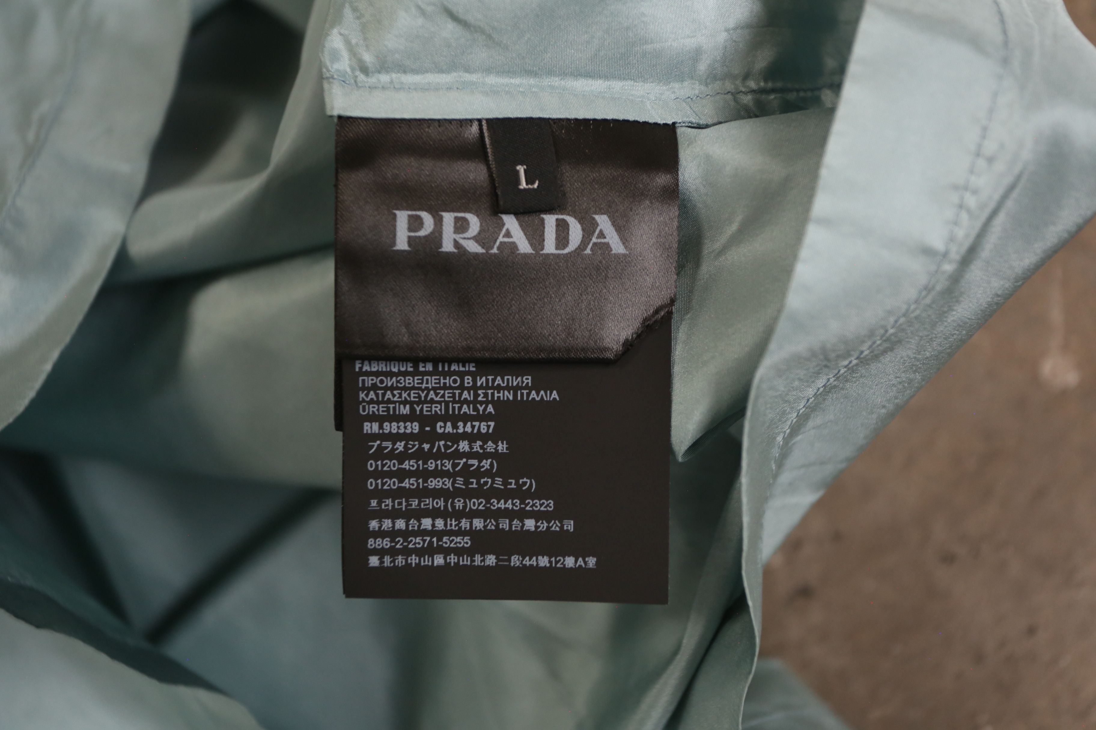 Prada Prada - F/W 22 - Printed Silk Shirt Size US L / EU 52-54 / 3 - 12 Thumbnail