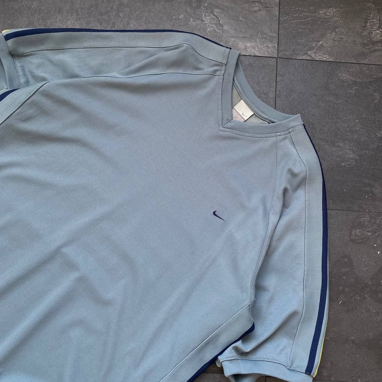 Nike Vintage Nike mini swoosh tee shirt Size US XL / EU 56 / 4 - 2 Thumbnail