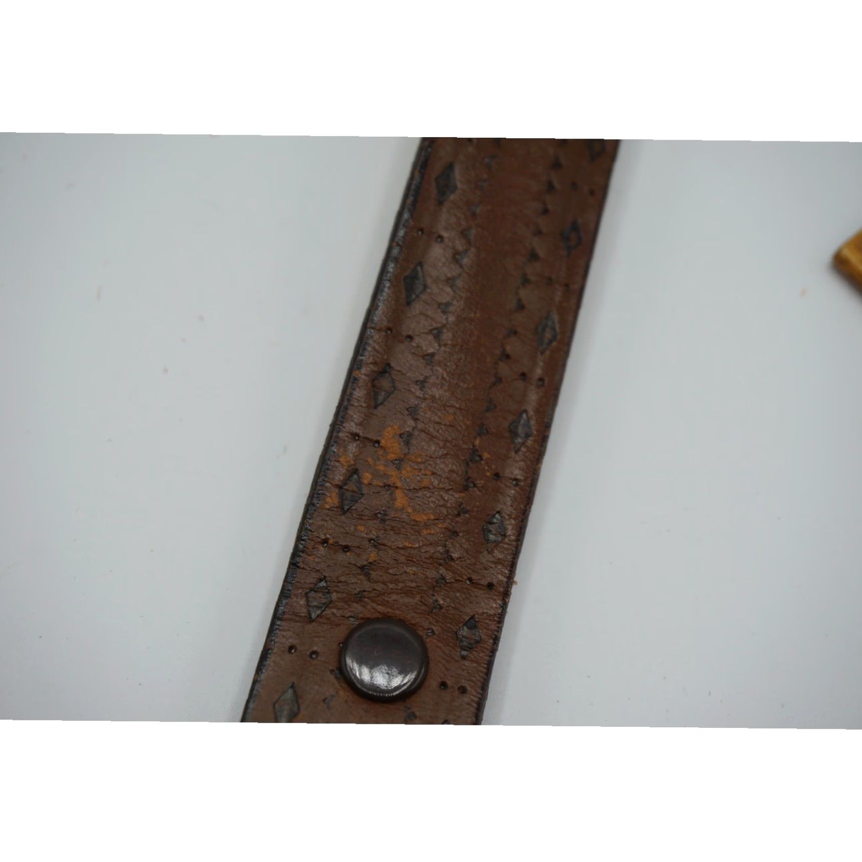 Vintage VINTAGE Brown Leather Belt Outdoors Brass Buckle Men M Brown Leather Belt Outdoors Brass Buckle Mens Size ONE SIZE - 3 Thumbnail