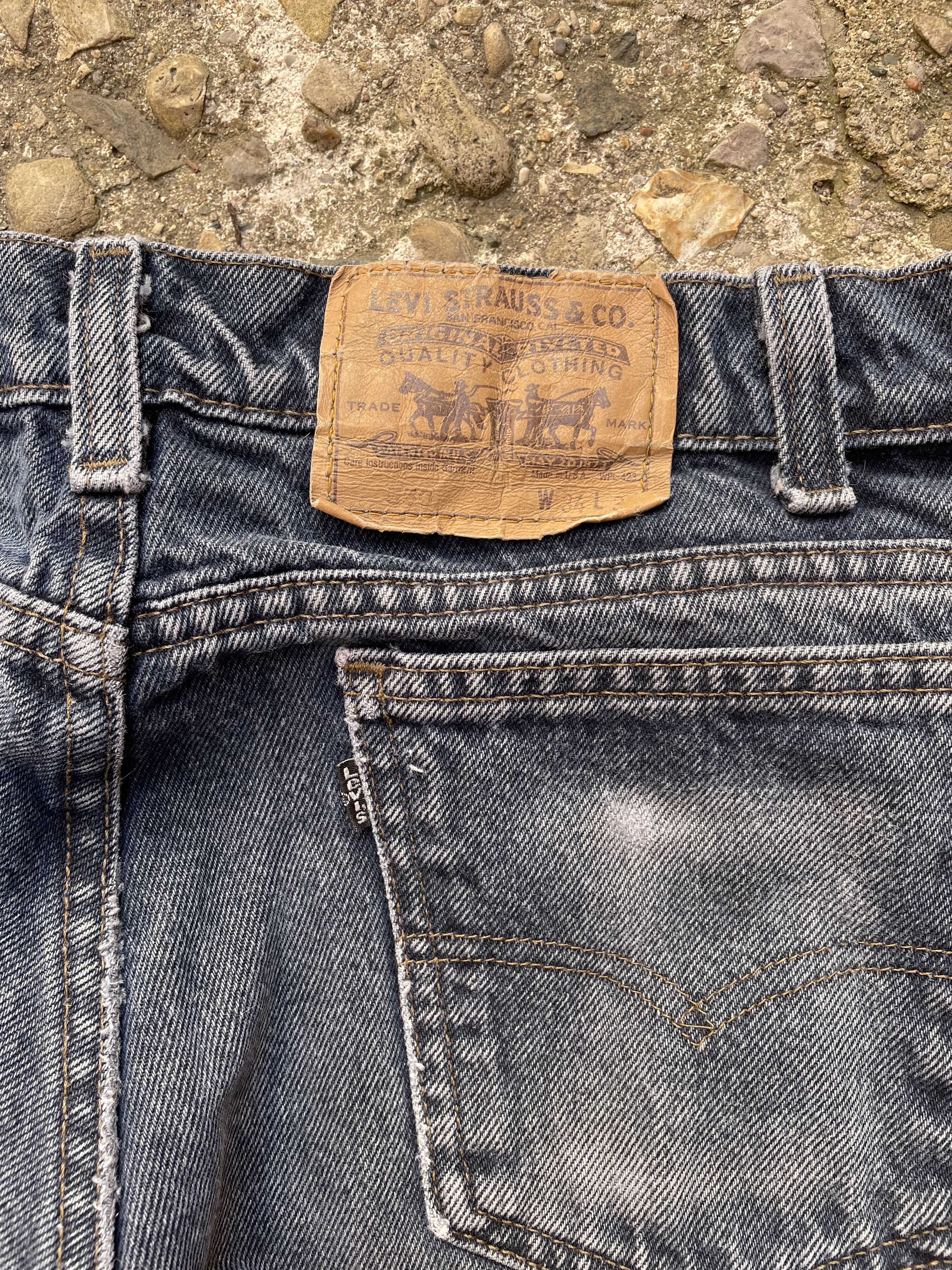 Levi's × Vintage VTG 1990 Levi's 550 Dark Wash Denim Jeans Size US 33 - 7 Thumbnail