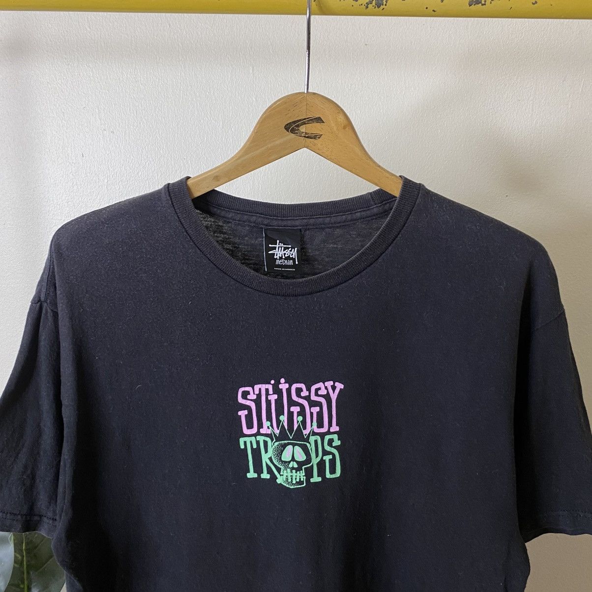 Stussy Vintage Y2K Stussy Traps Skateboard Skater Tee Size US M / EU 48-50 / 2 - 2 Thumbnail