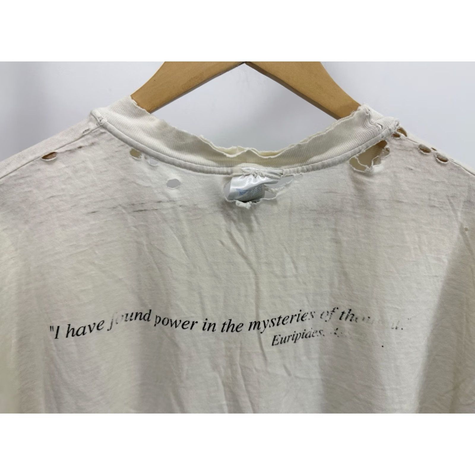Hanes VINTAGE Euripides Mysteries of Thought Thrashed Worn Cotton T-Shirt XL Mens White Size US XL / EU 56 / 4 - 3 Thumbnail