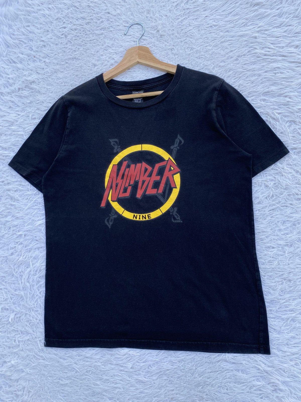 Number (N)ine Rare Number Nine X Slayer Logo Design Tshirt Size US L / EU 52-54 / 3 - 4 Thumbnail