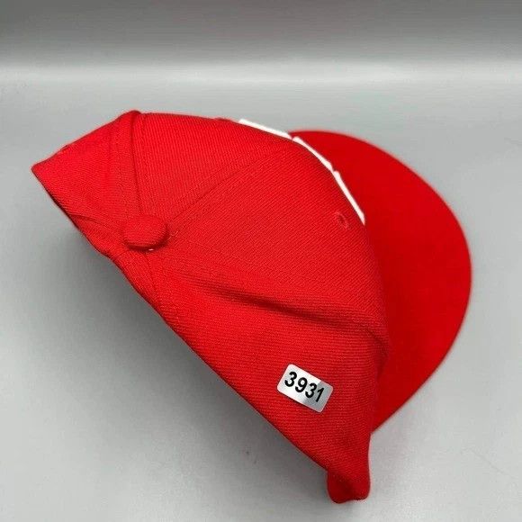 Other Wisconsin Badgers Hat Men 7 3/8 Embroidered Fanatics Fitted Size ONE SIZE - 8 Thumbnail