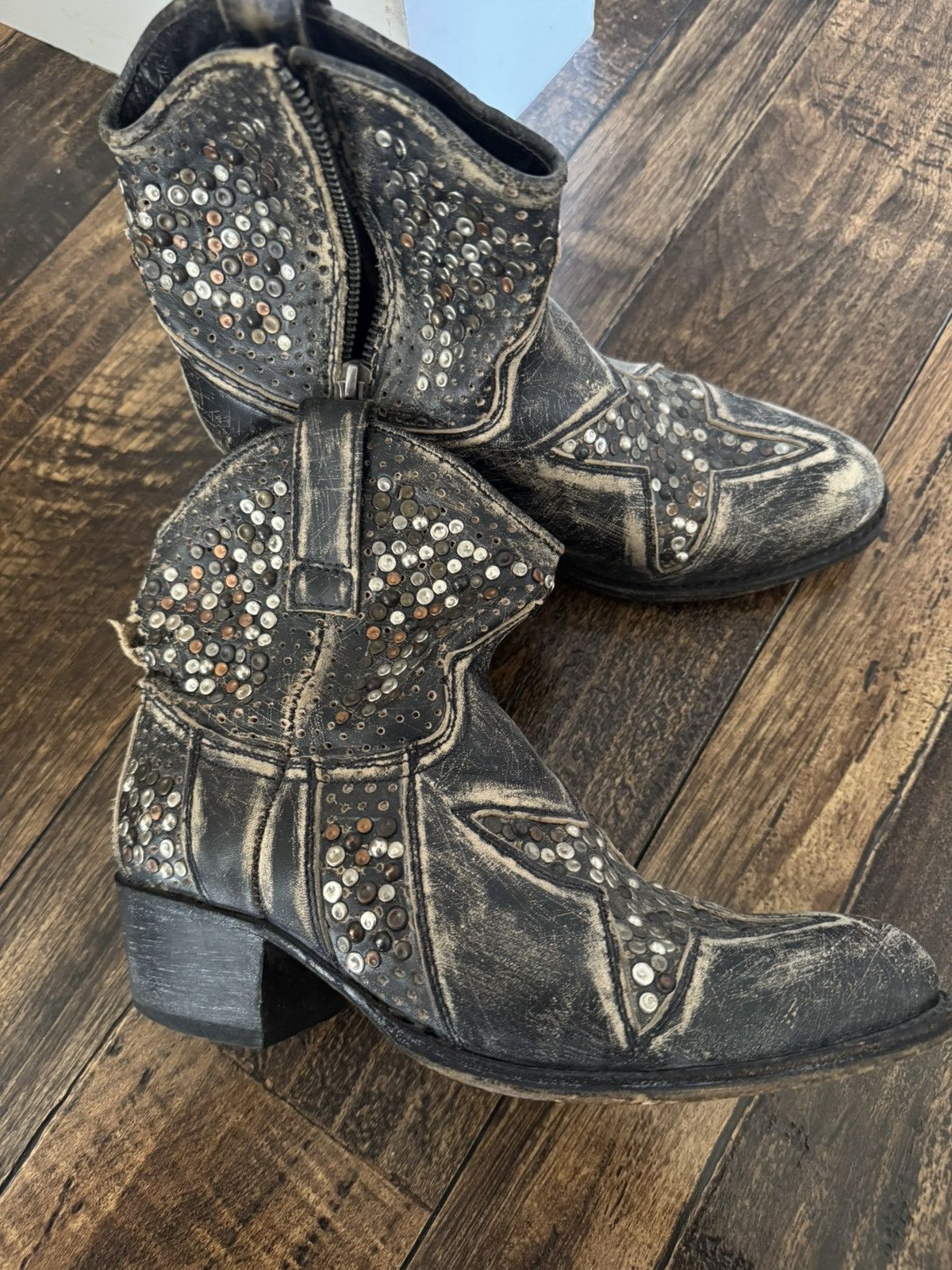 Frye FRYE vintage Deborah star studded boot Size US 7 / IT 37 - 3 Thumbnail