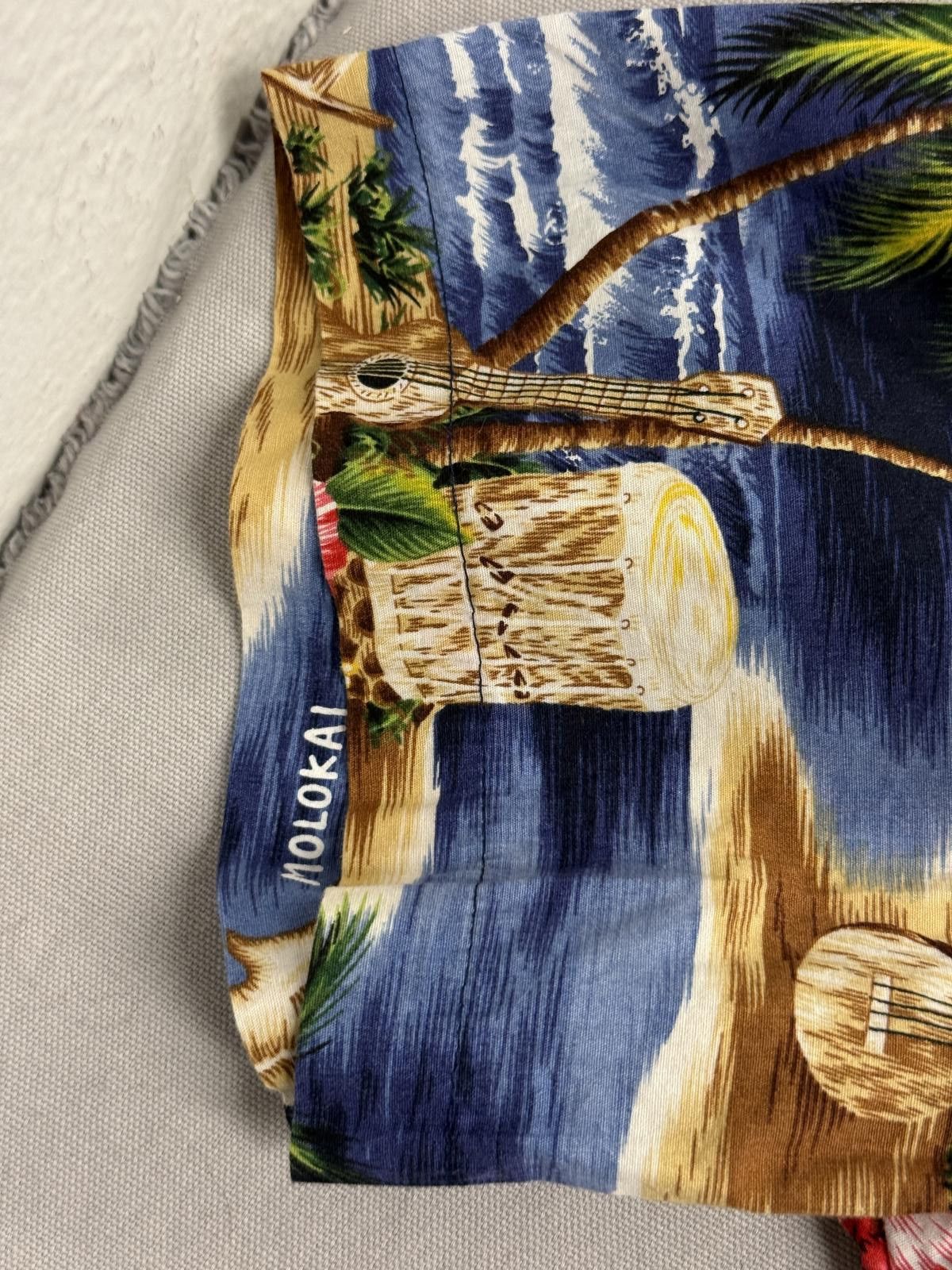 Other RJC Mens Hawaiian Shirt Hawaiian Islands Made in Hawaii - M Size US M / EU 48-50 / 2 - 6 Thumbnail