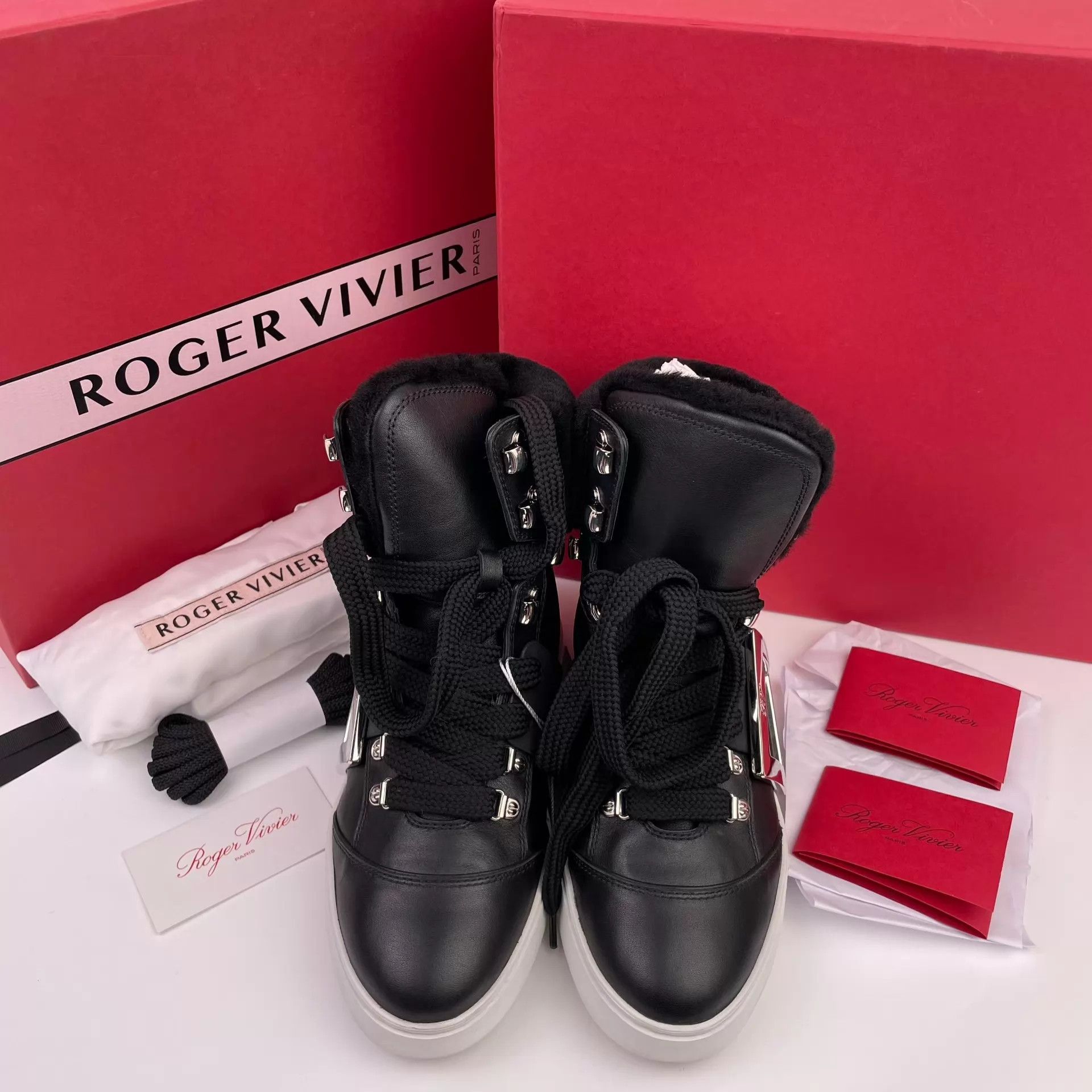 Roger Vivier RV Cowhide Cotton Ankle Boots Black/White Colorblock Size 37 Size US 6.5 / IT 36.5 - 1 Thumbnail