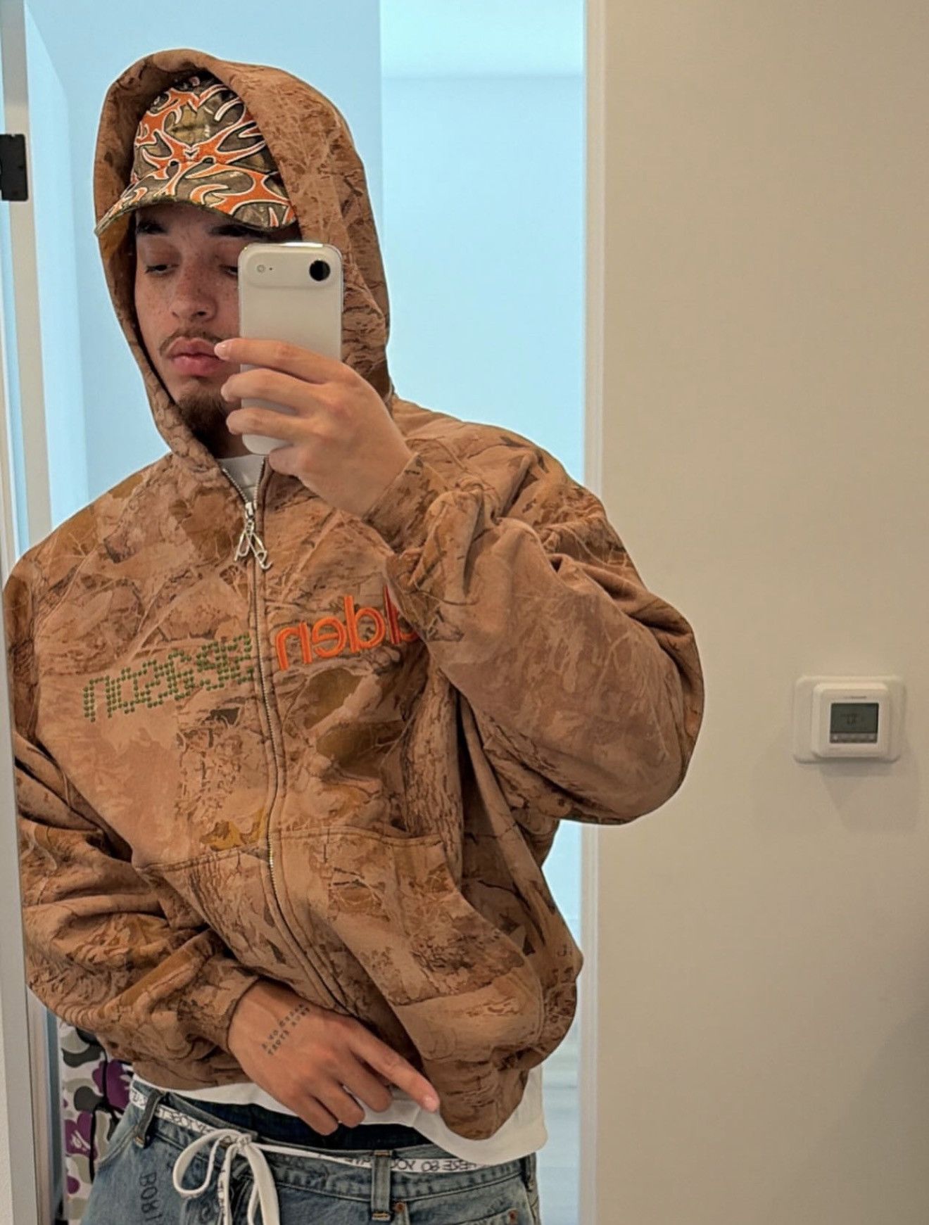 The GV Gallery HIDDEN SEASON CAMO ZIP Size US S / EU 44-46 / 1 - 1 Thumbnail