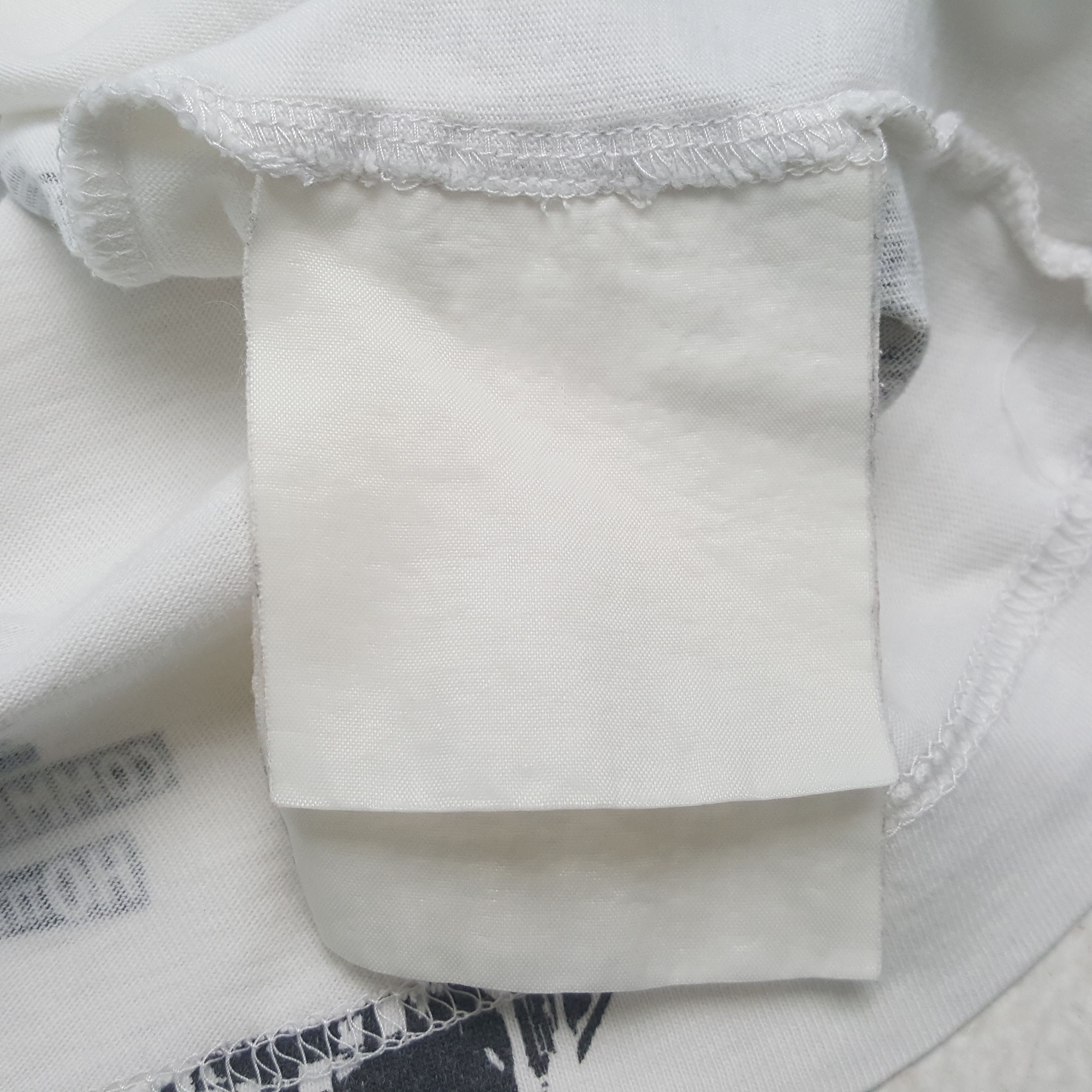 Comme des Garcons Homme Plus Comme Des Garcons Japanese Brand Distressed Tshirt C294N48 Size US L / EU 52-54 / 3 - 7 Thumbnail