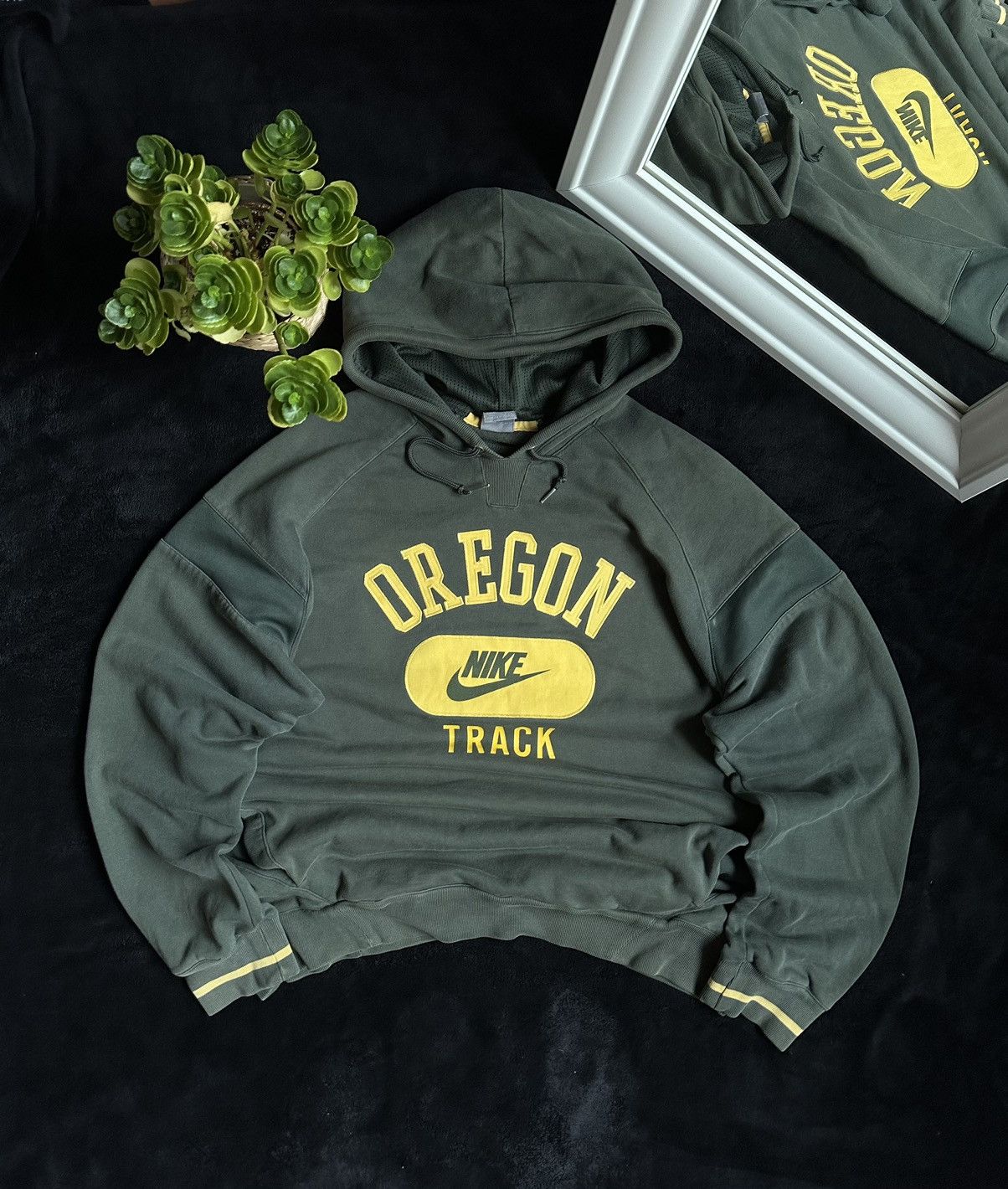 Nike 🦍NIKE OREGON VINTAGE OVERSIZE BIG LOGO HOODIE🦍 Size US XL / EU 56 / 4 - 1 Thumbnail