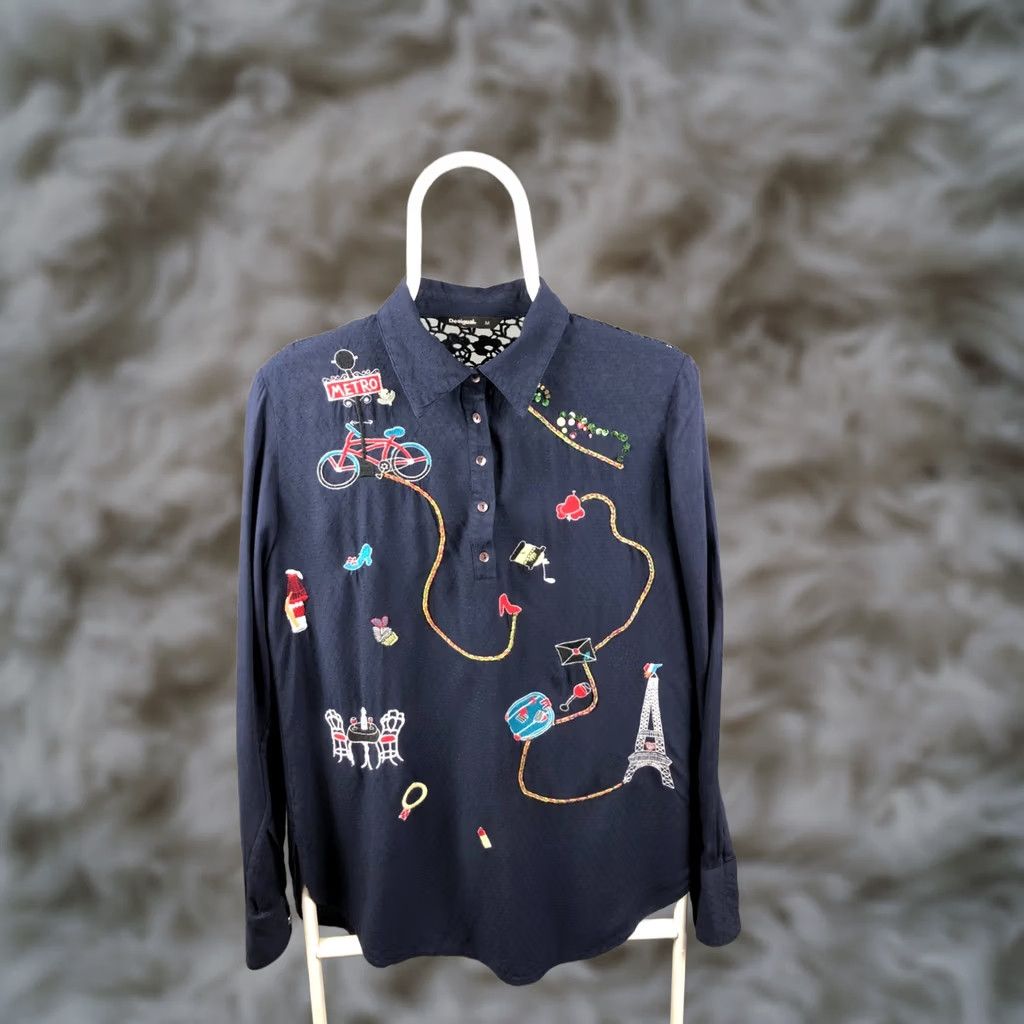 Desigual Desigual Women's Blouse M Dark Blue Cotton Embroidered Size M / US 6-8 / IT 42-44 - 1 Thumbnail