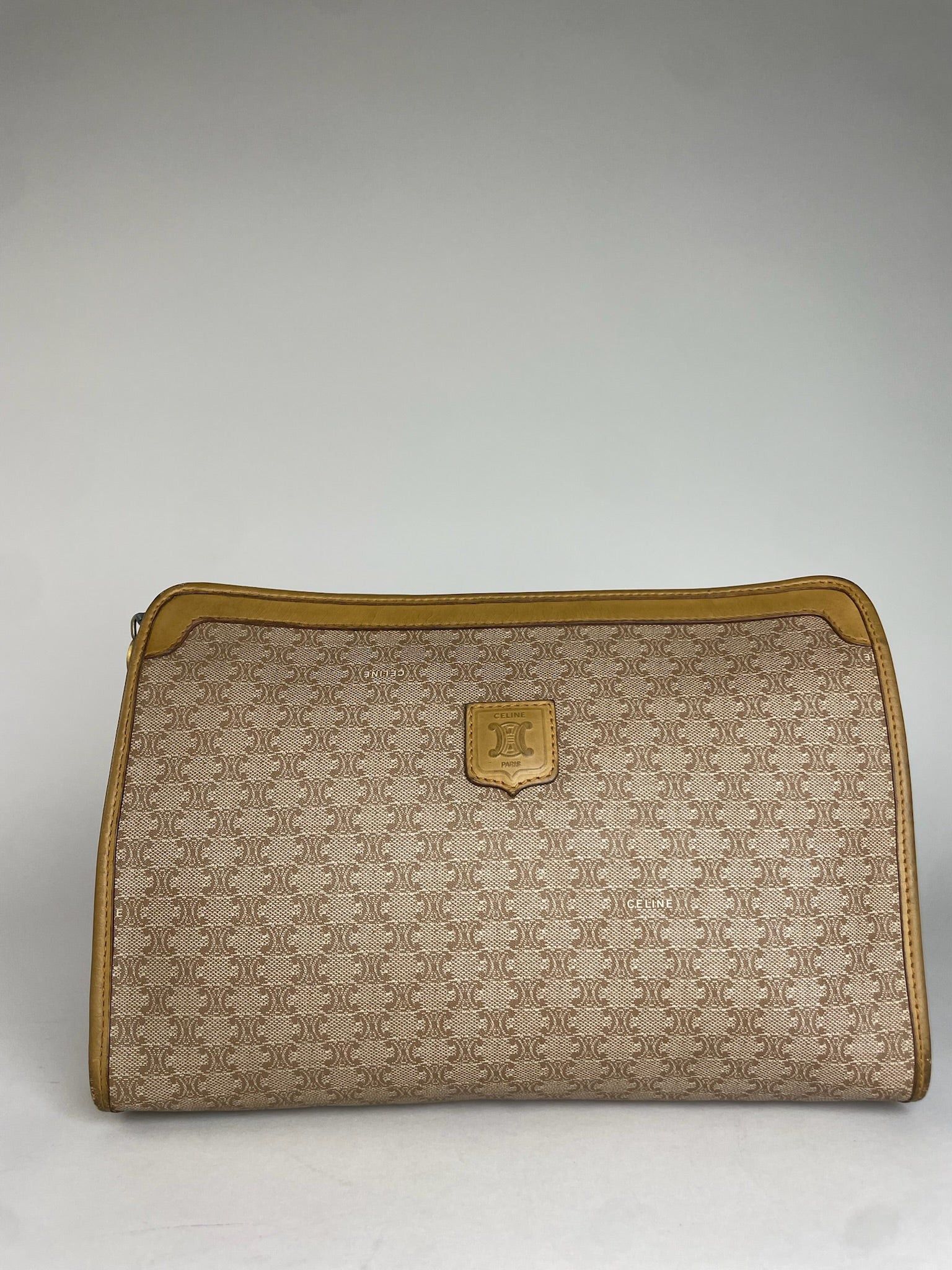 Celine Vintage Paris Triomphe Monogram Leather Clutch Beige Brown Size ONE SIZE - 1 Thumbnail
