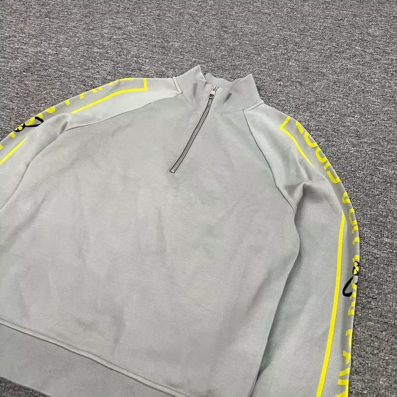 Louis Vuitton Louis Vuitton Half -2505 Size US S / EU 44-46 / 1 - 3 Thumbnail