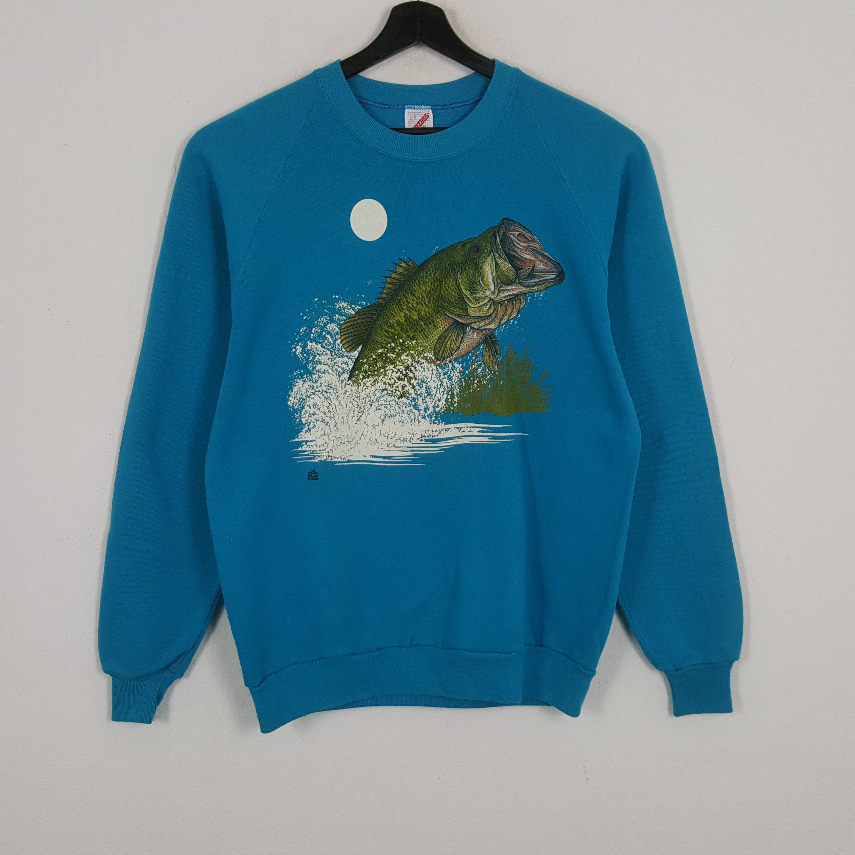 Vintage BASS Fish store Knit Sweatshirt