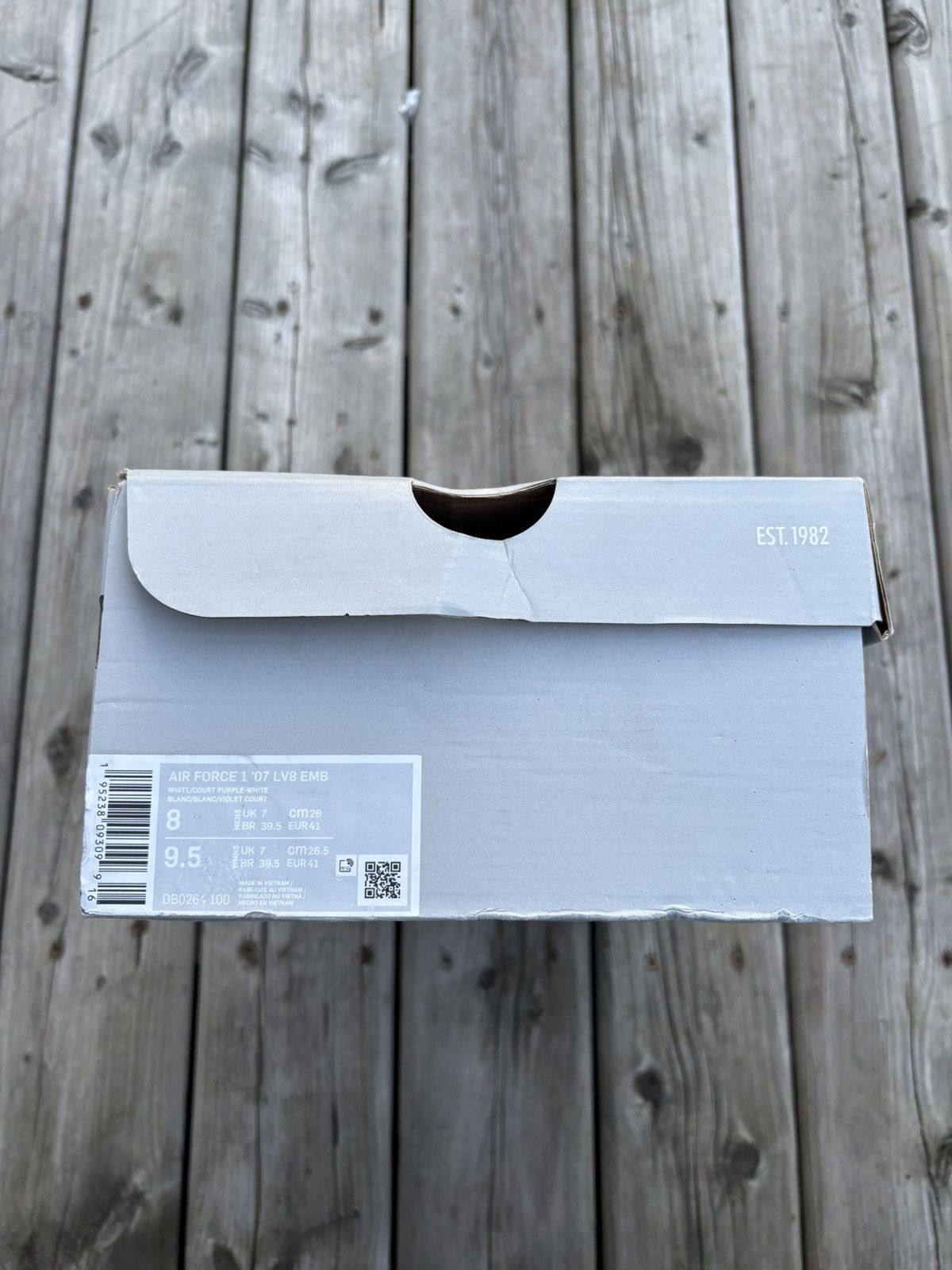 Nike Vintage Nike Air Force 1 '07 LV8 EMB Size US 8 / EU 41 - 7 Thumbnail