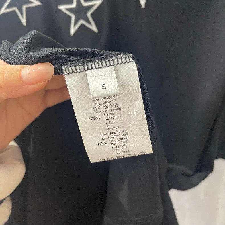 Givenchy Givenchy Classic five-pointed star pattern round-neck shor Size US S / EU 44-46 / 1 - 4 Thumbnail